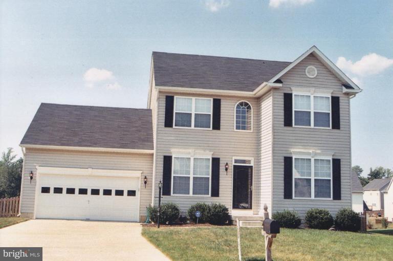 WESTBURY - Residential Lease