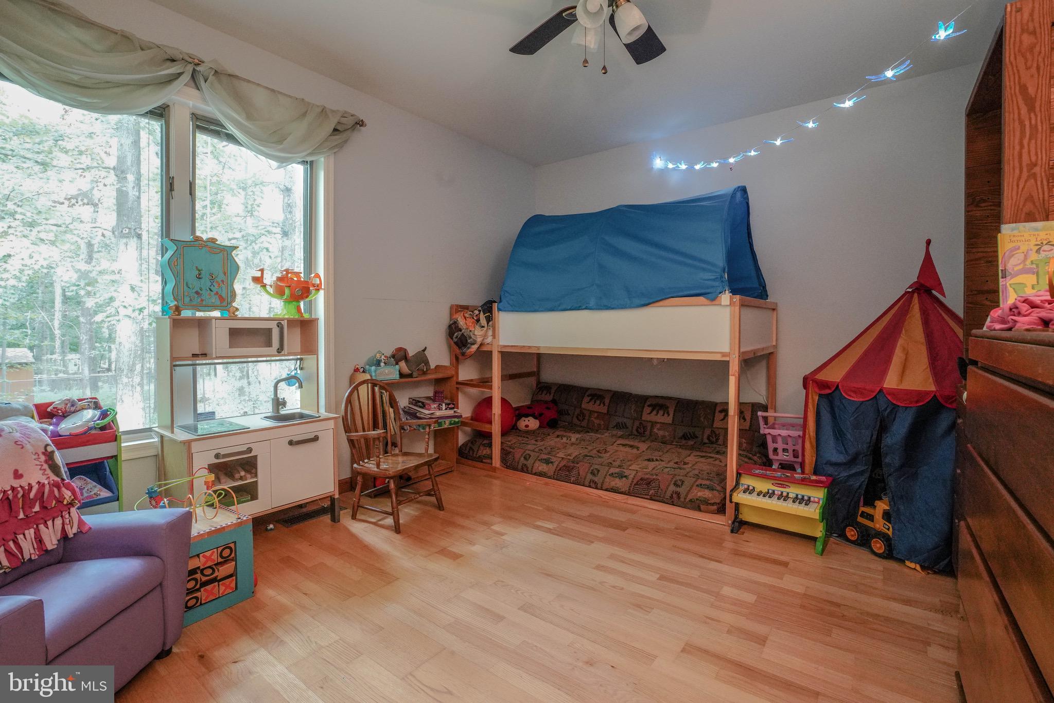 KINTNERSVILLE - Residential