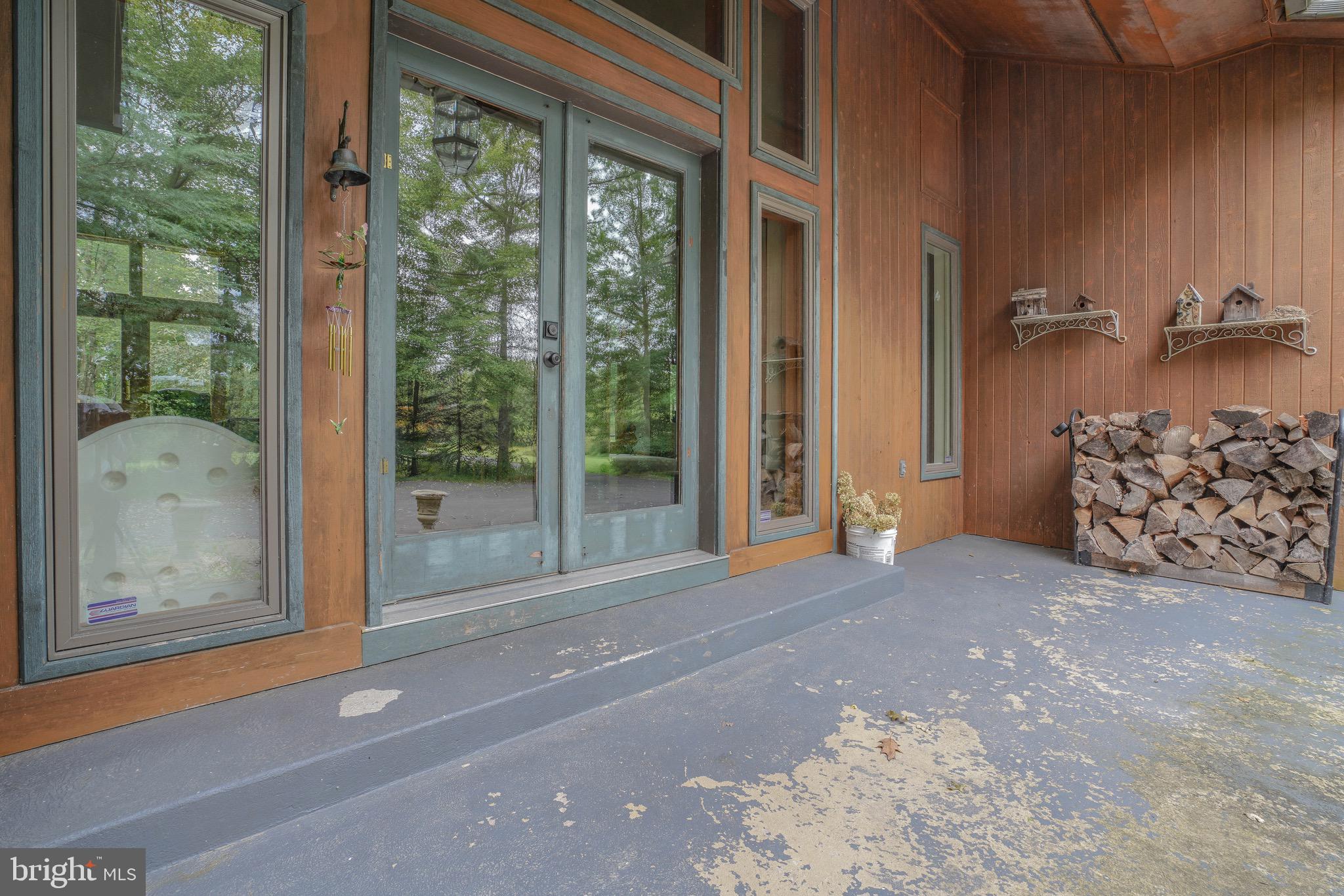 KINTNERSVILLE - Residential