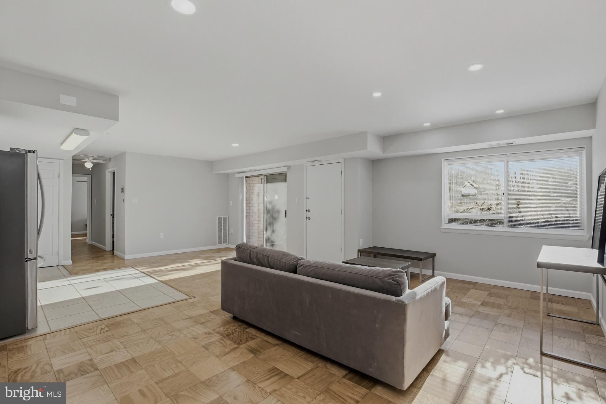 BETHESDA PARK - Residential