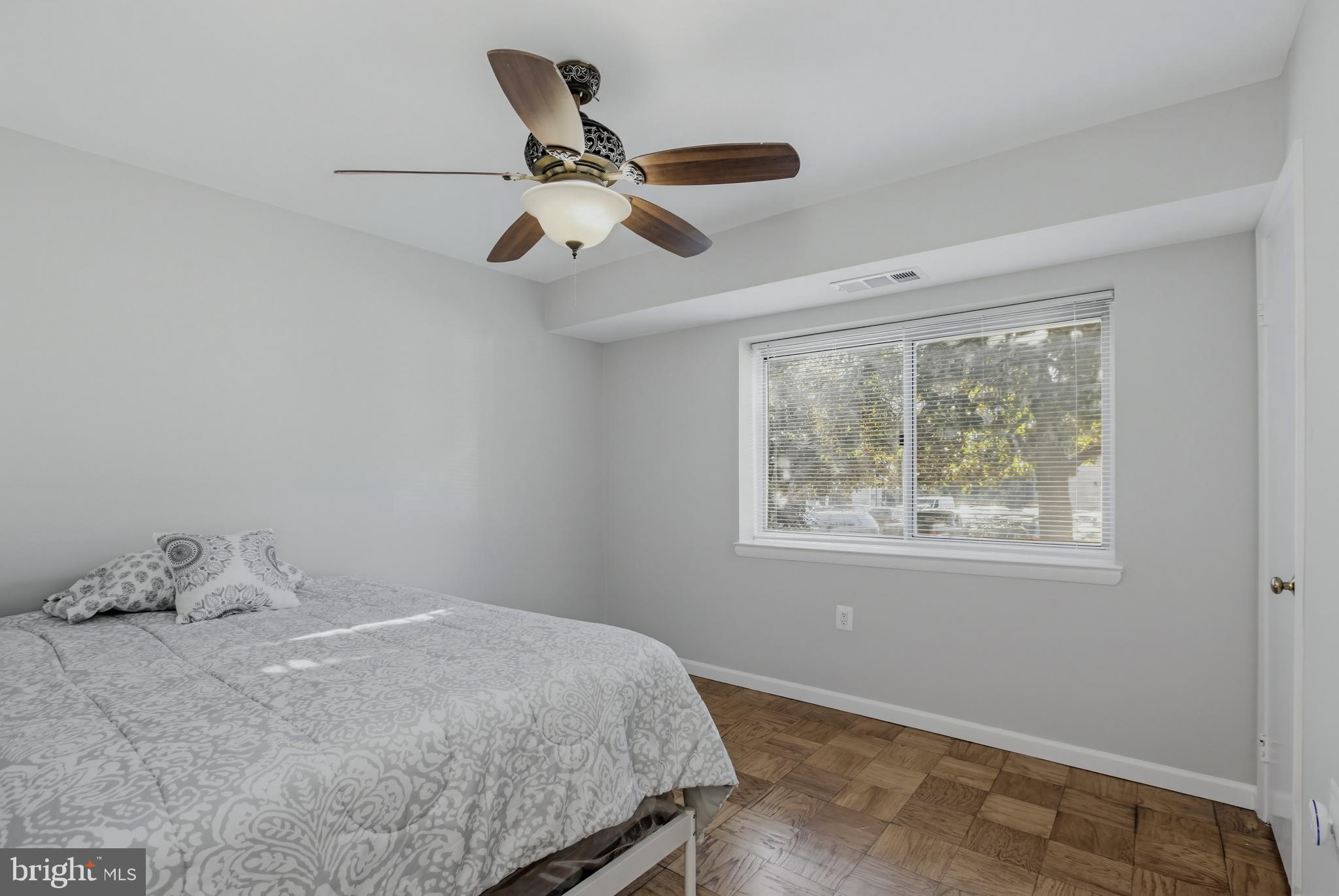 BETHESDA PARK - Residential