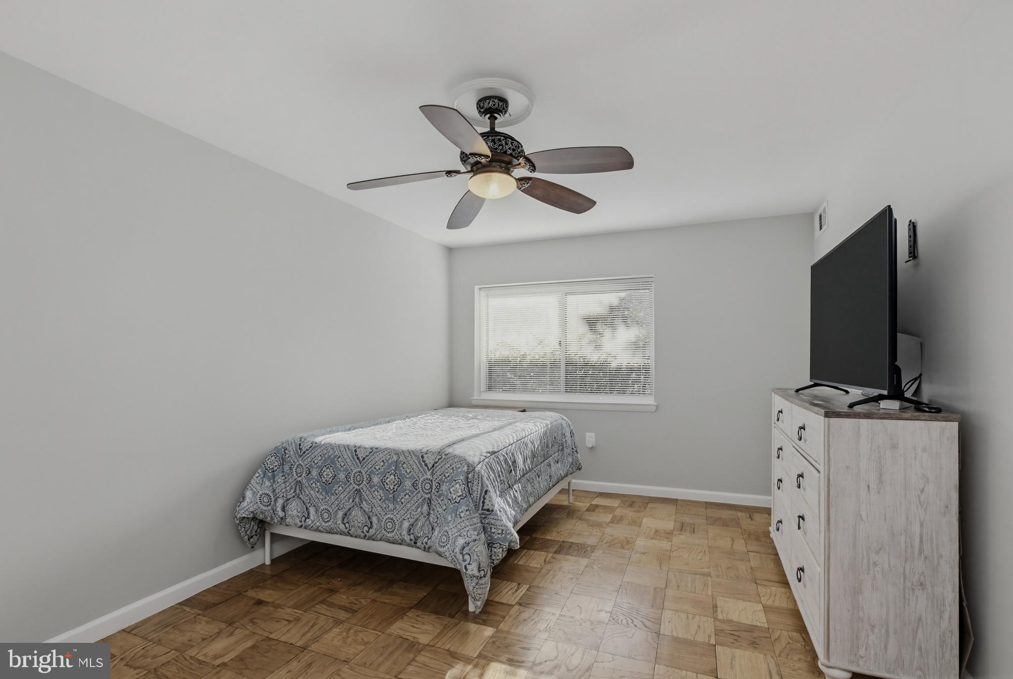 BETHESDA PARK - Residential