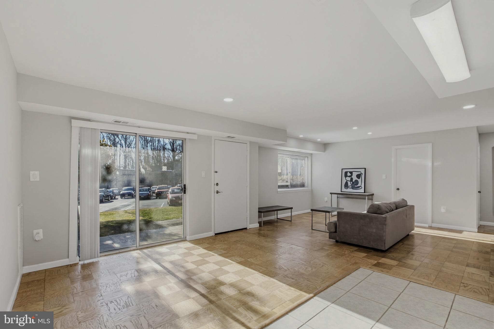 BETHESDA PARK - Residential