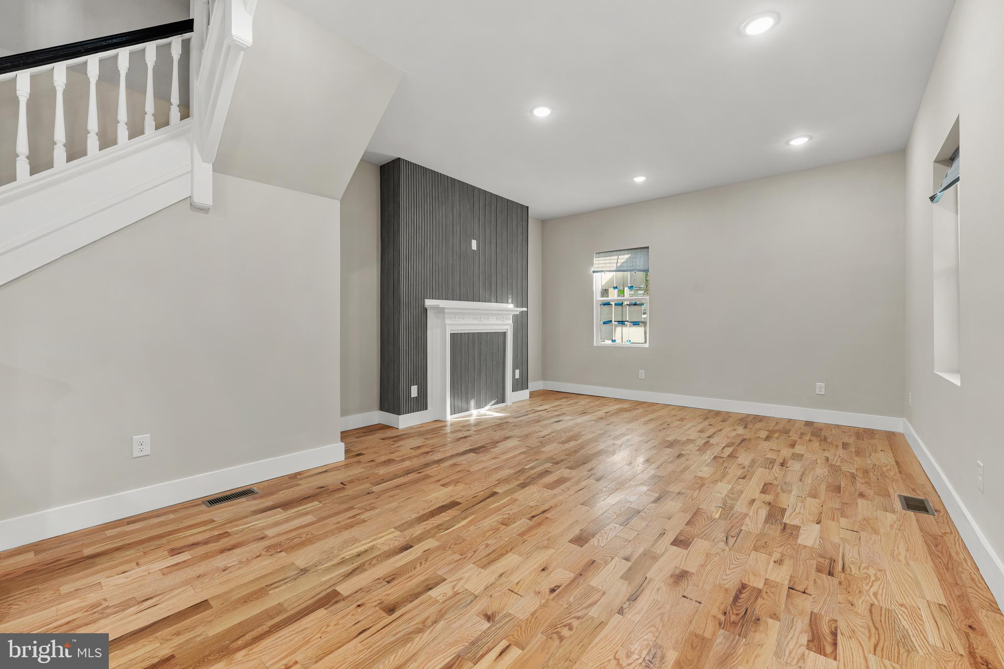 5039 SCHUYLER STREET