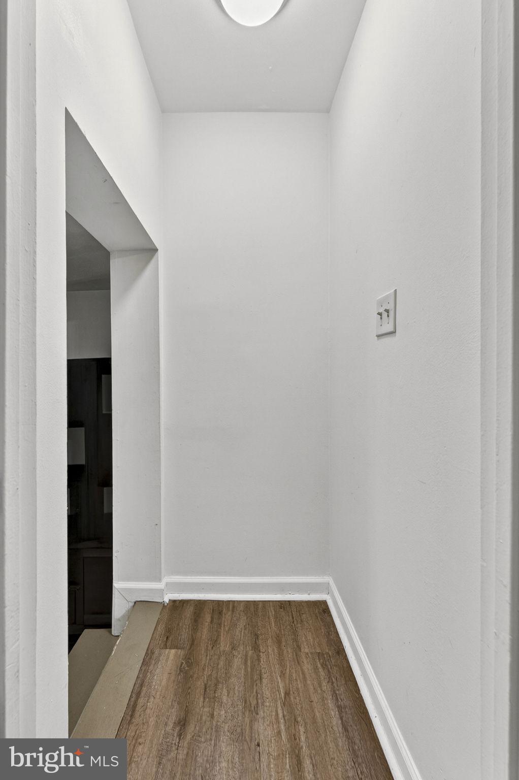 LAKE FRONT ROYAL - Residential