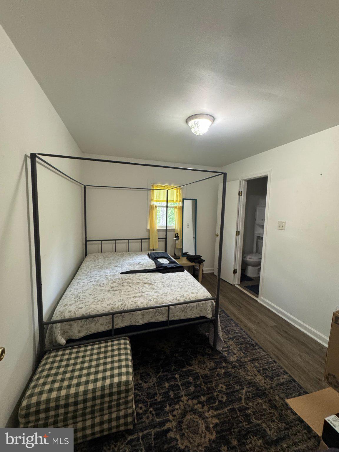 LAKE FRONT ROYAL - Residential