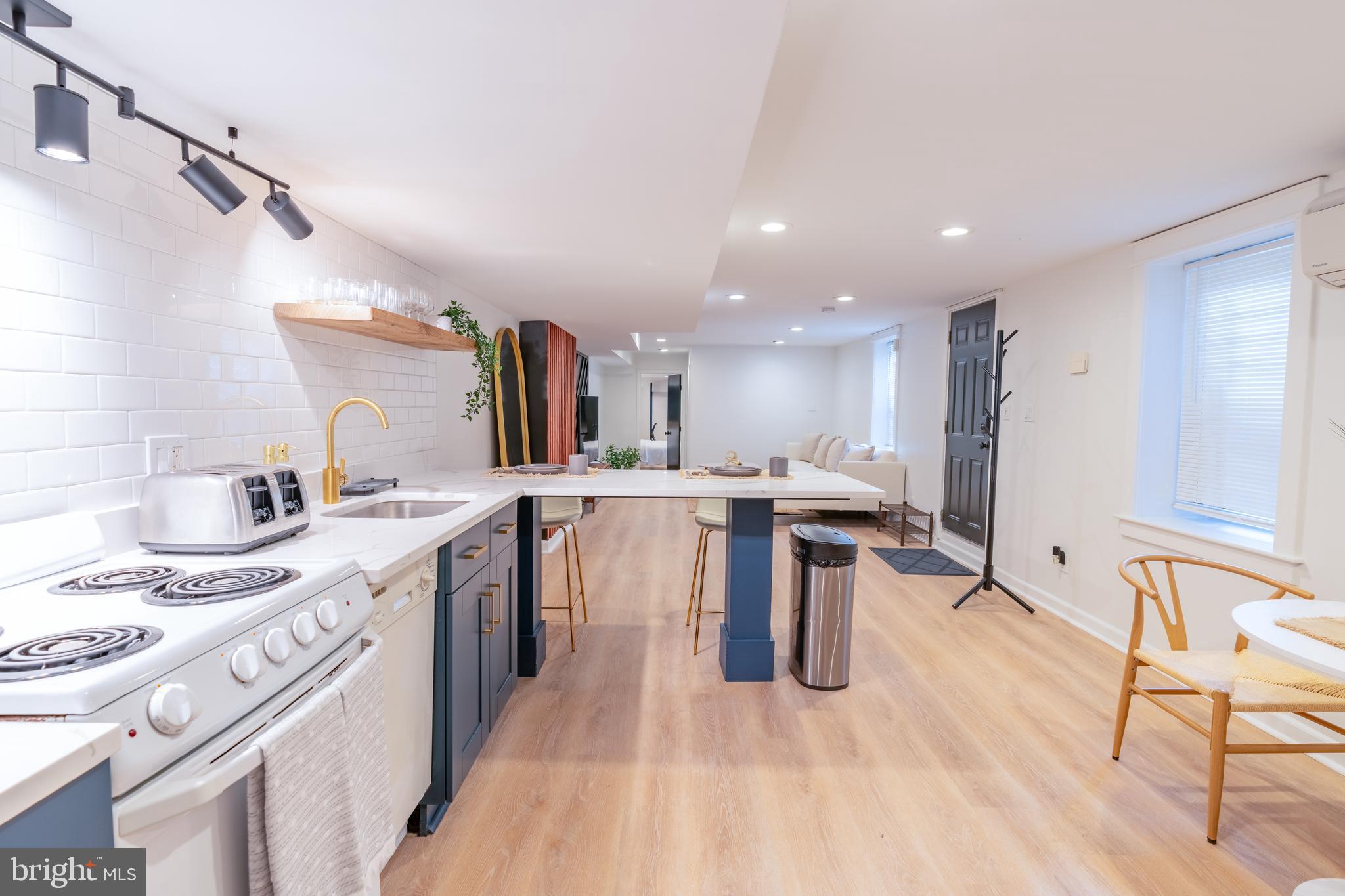 UPPER FELLS POINT - Residential Income