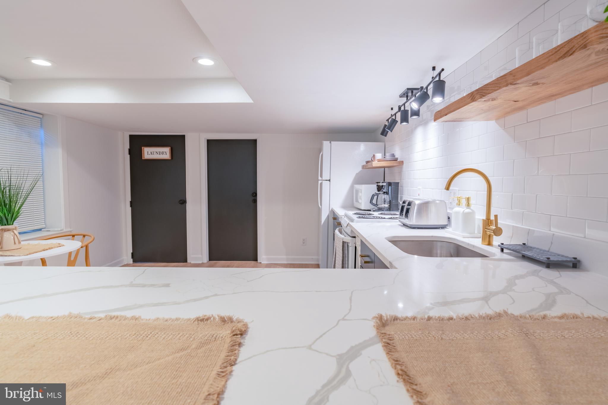 UPPER FELLS POINT - Residential Income
