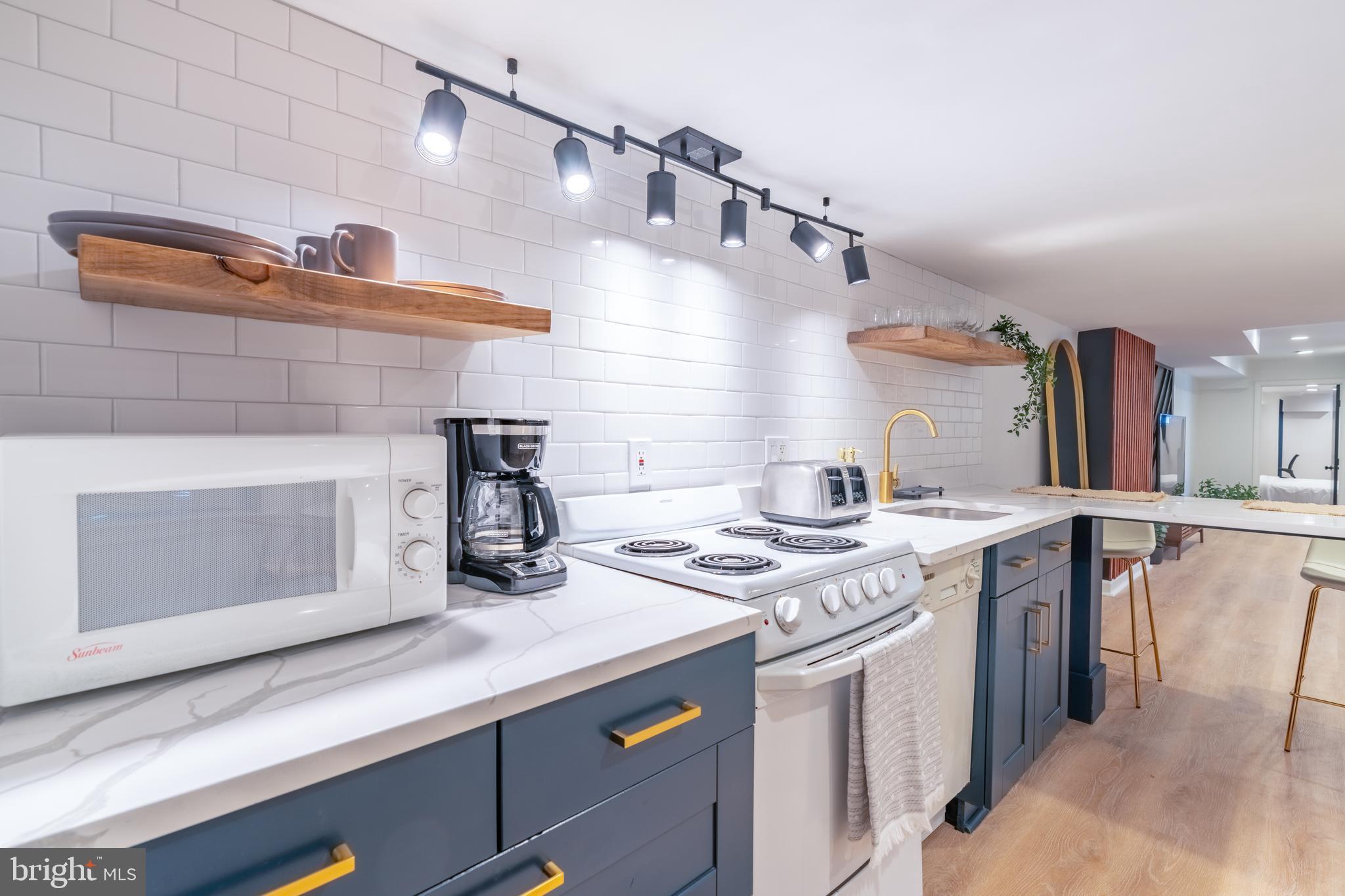 UPPER FELLS POINT - Residential Income