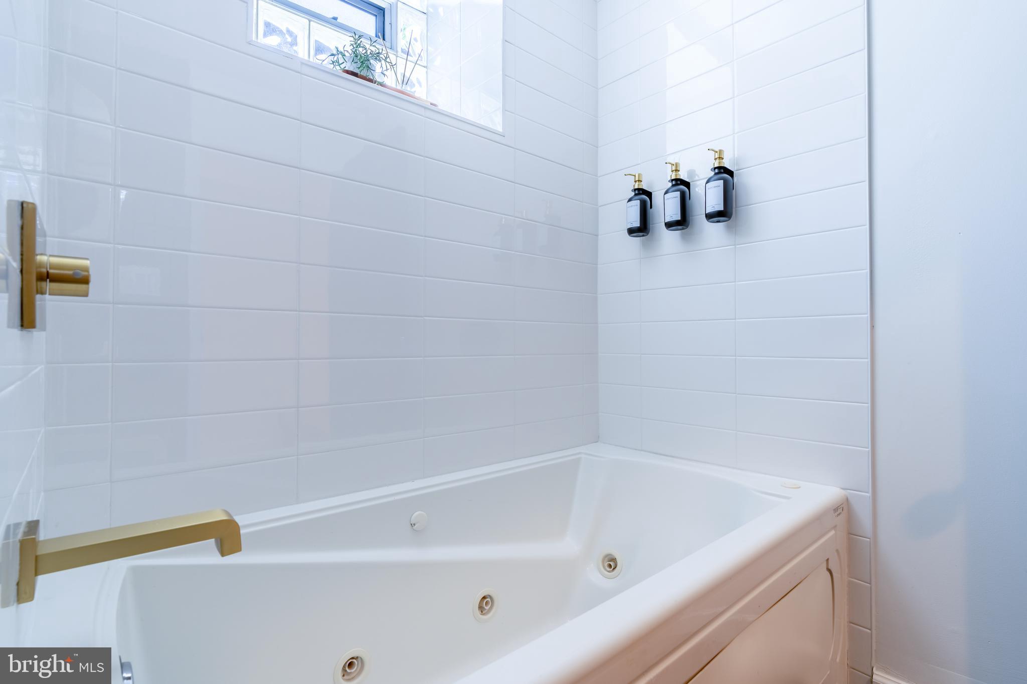 UPPER FELLS POINT - Residential Income