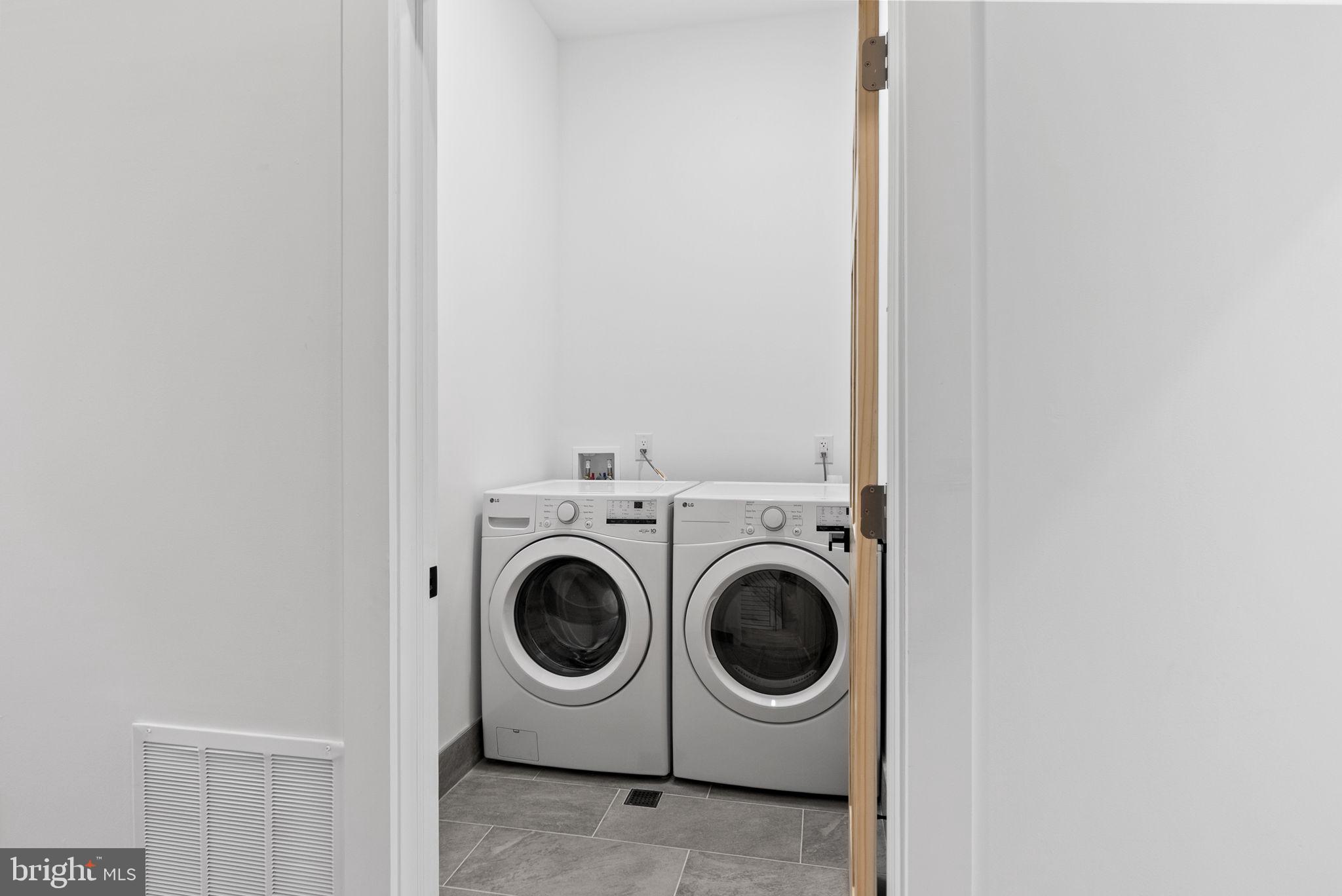 GERMANTOWN - Residential Lease