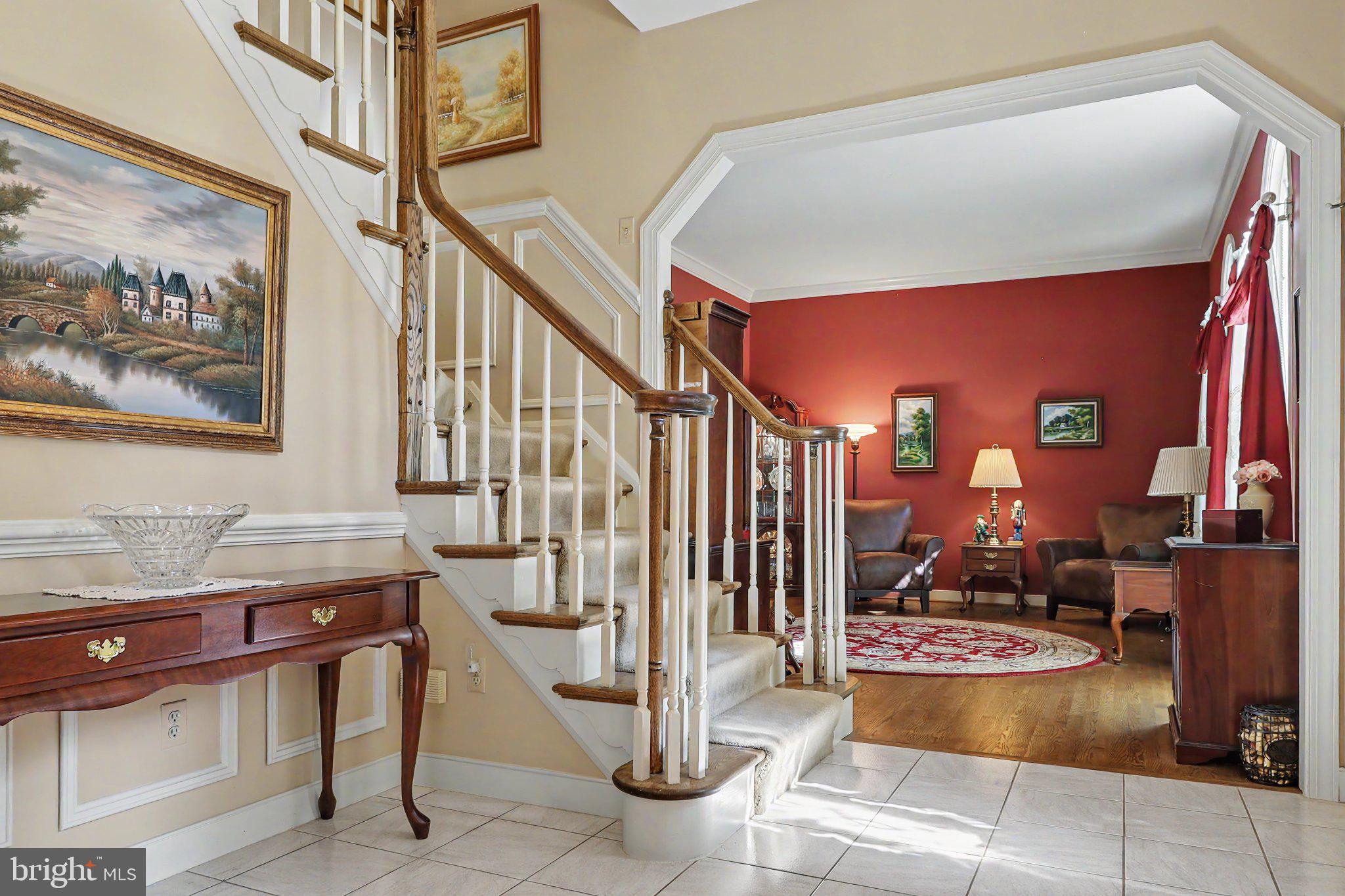 948 GLENANGUS DRIVE