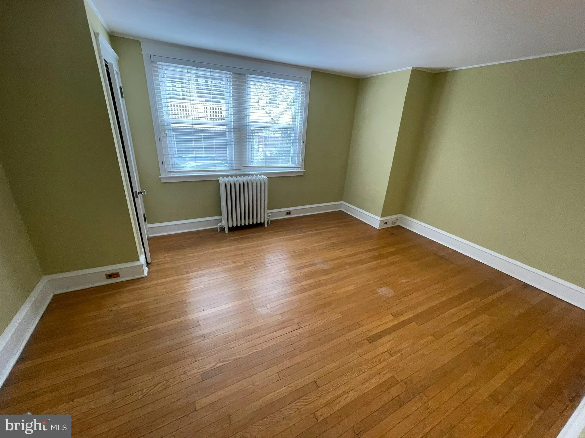 Philadelphia, Pennsylvania 19129, United States, 2 Bedrooms Bedrooms, ,1 BathroomBathrooms,Residential,Pending,9305