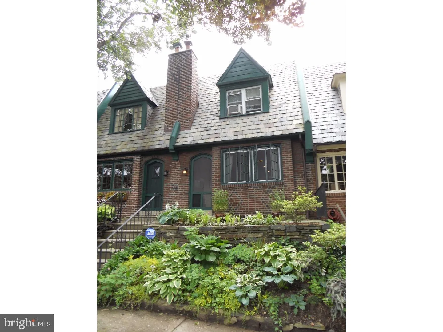 Philadelphia, Pennsylvania 19129, United States, 2 Bedrooms Bedrooms, ,1 BathroomBathrooms,Residential,Pending,9305