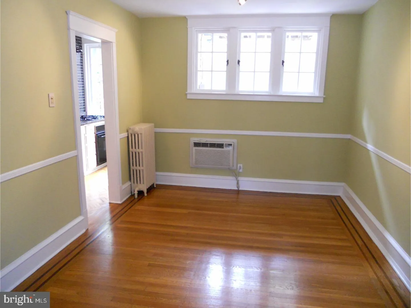 Philadelphia, Pennsylvania 19129, United States, 2 Bedrooms Bedrooms, ,1 BathroomBathrooms,Residential,Pending,9305