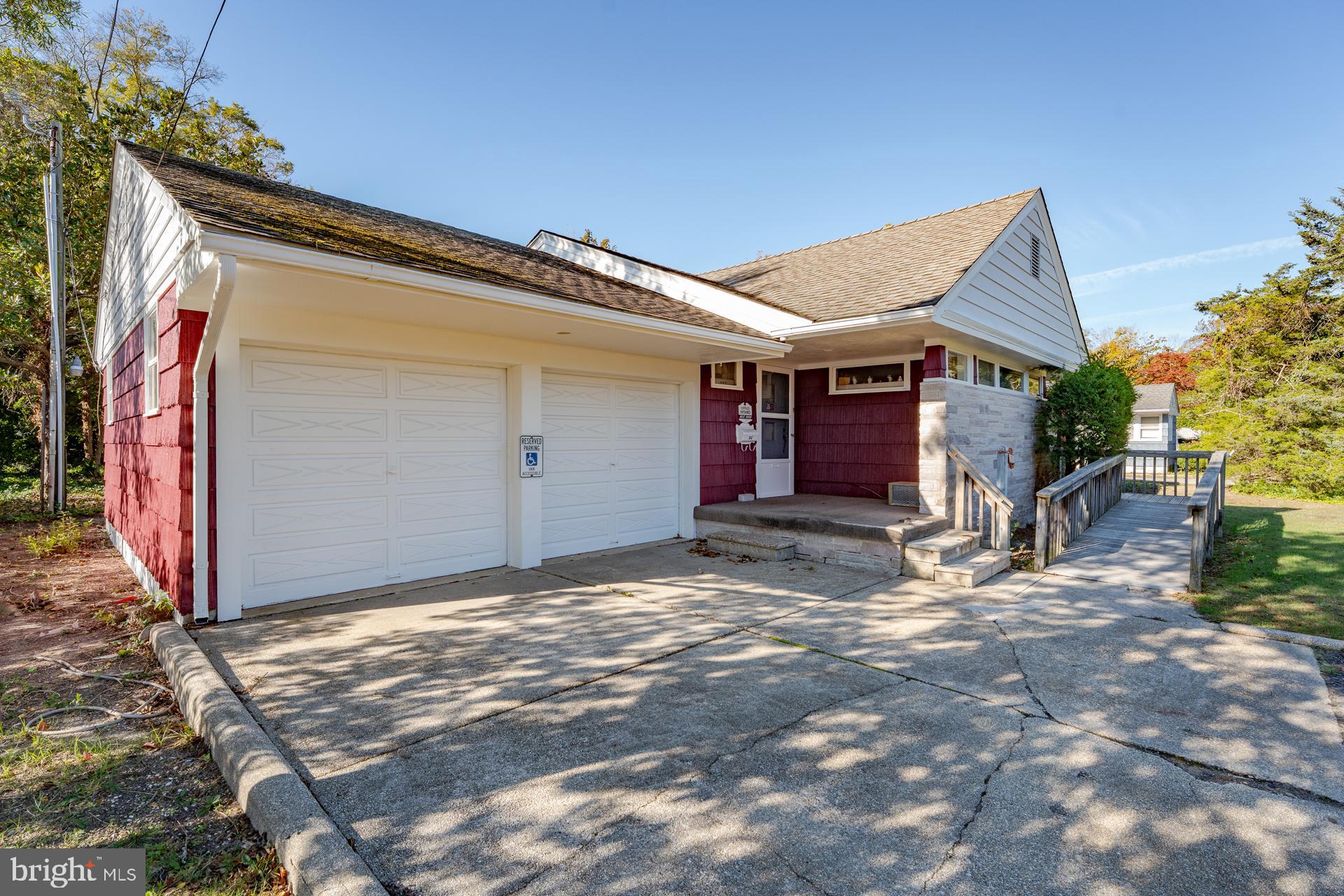 33 E MECHANIC STREET