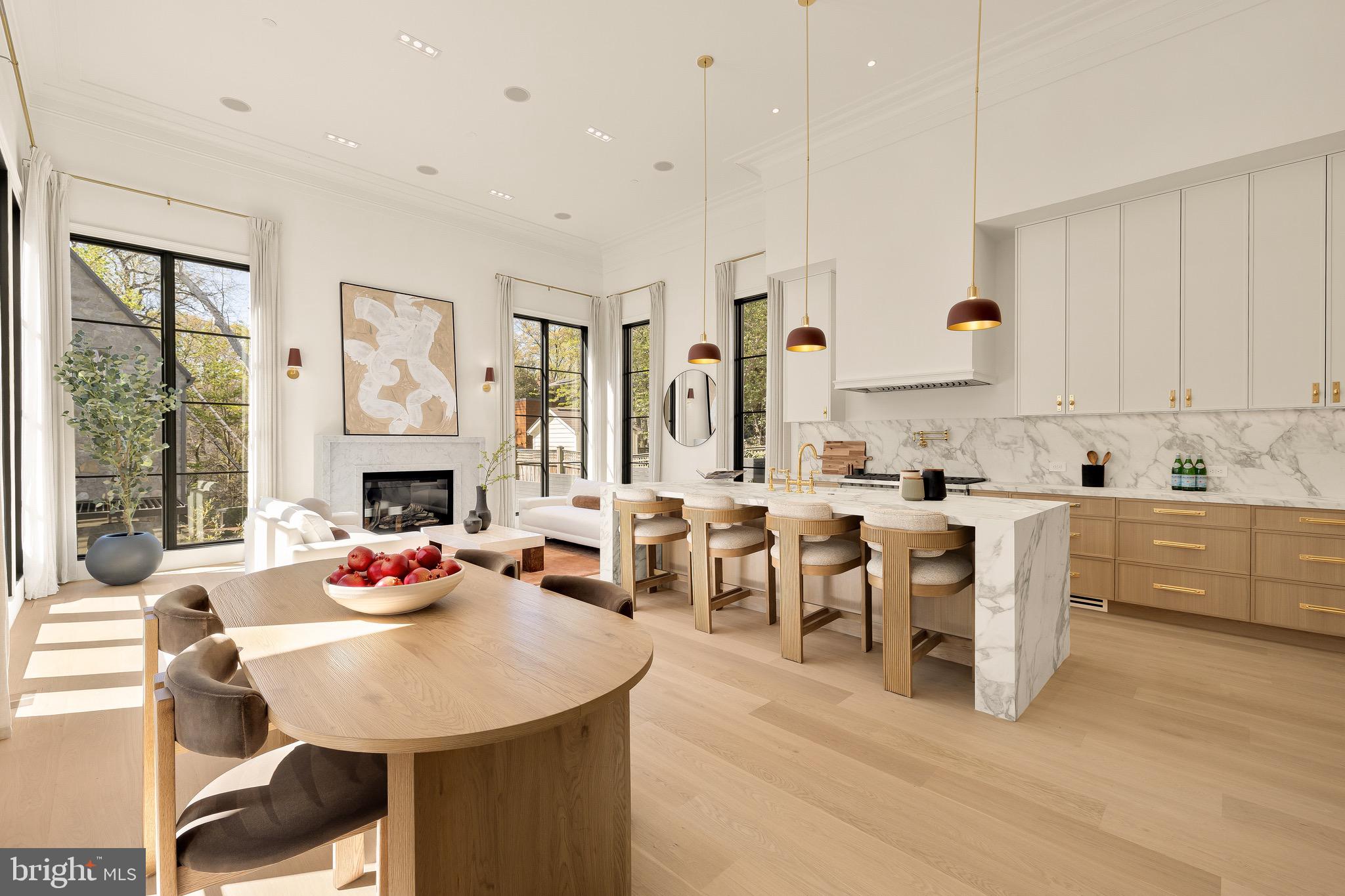 5122 CATHEDRAL AVENUE NW