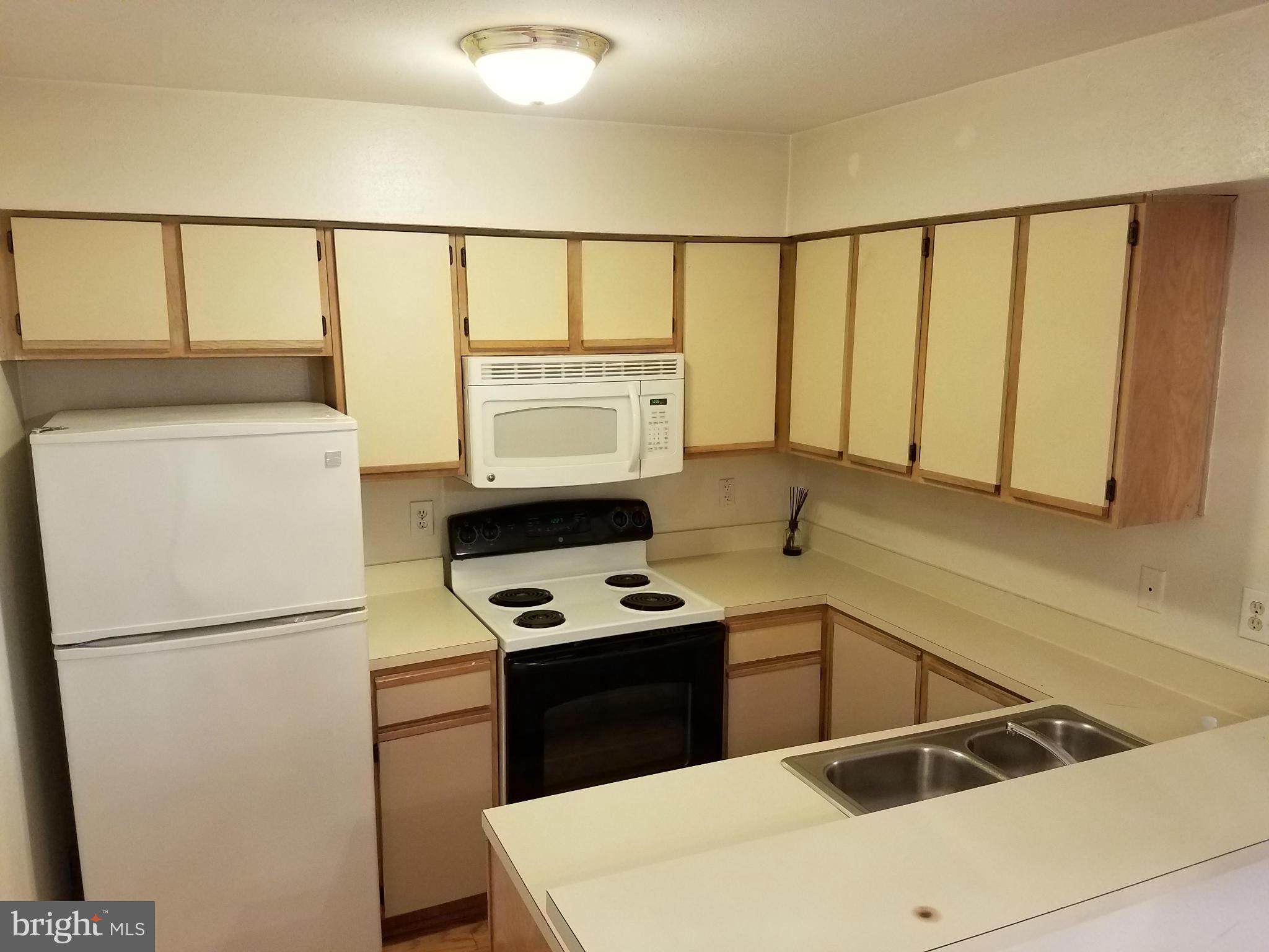 POINTE AT PARK CENTER - Residential Lease