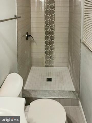 WEST OAK LANE - Residential