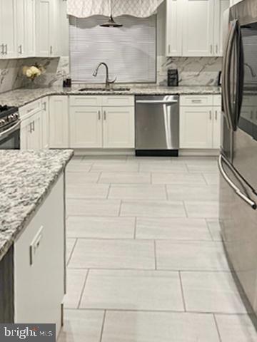 WEST OAK LANE - Residential