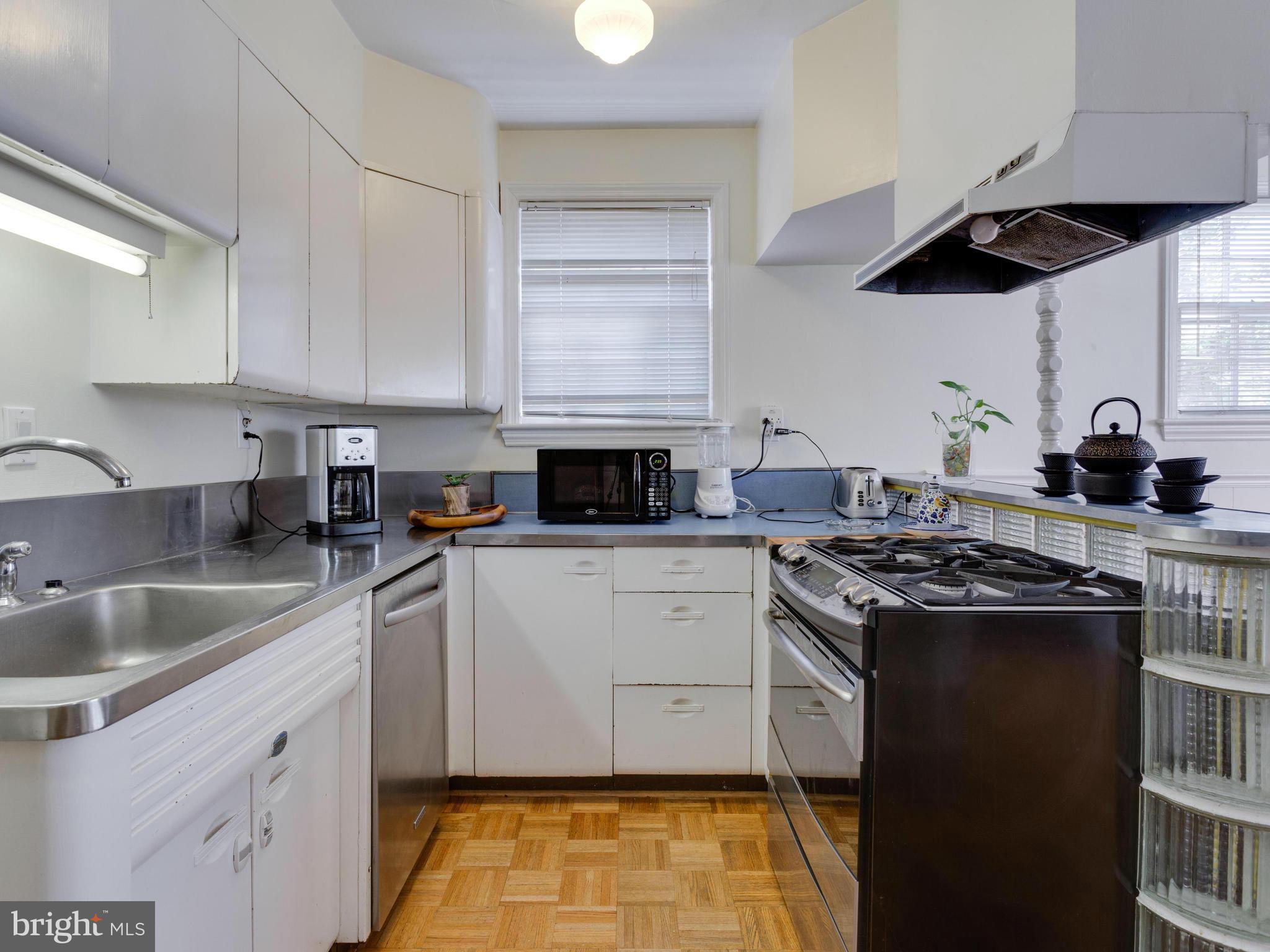 BRANDON VILLAGE - Residential