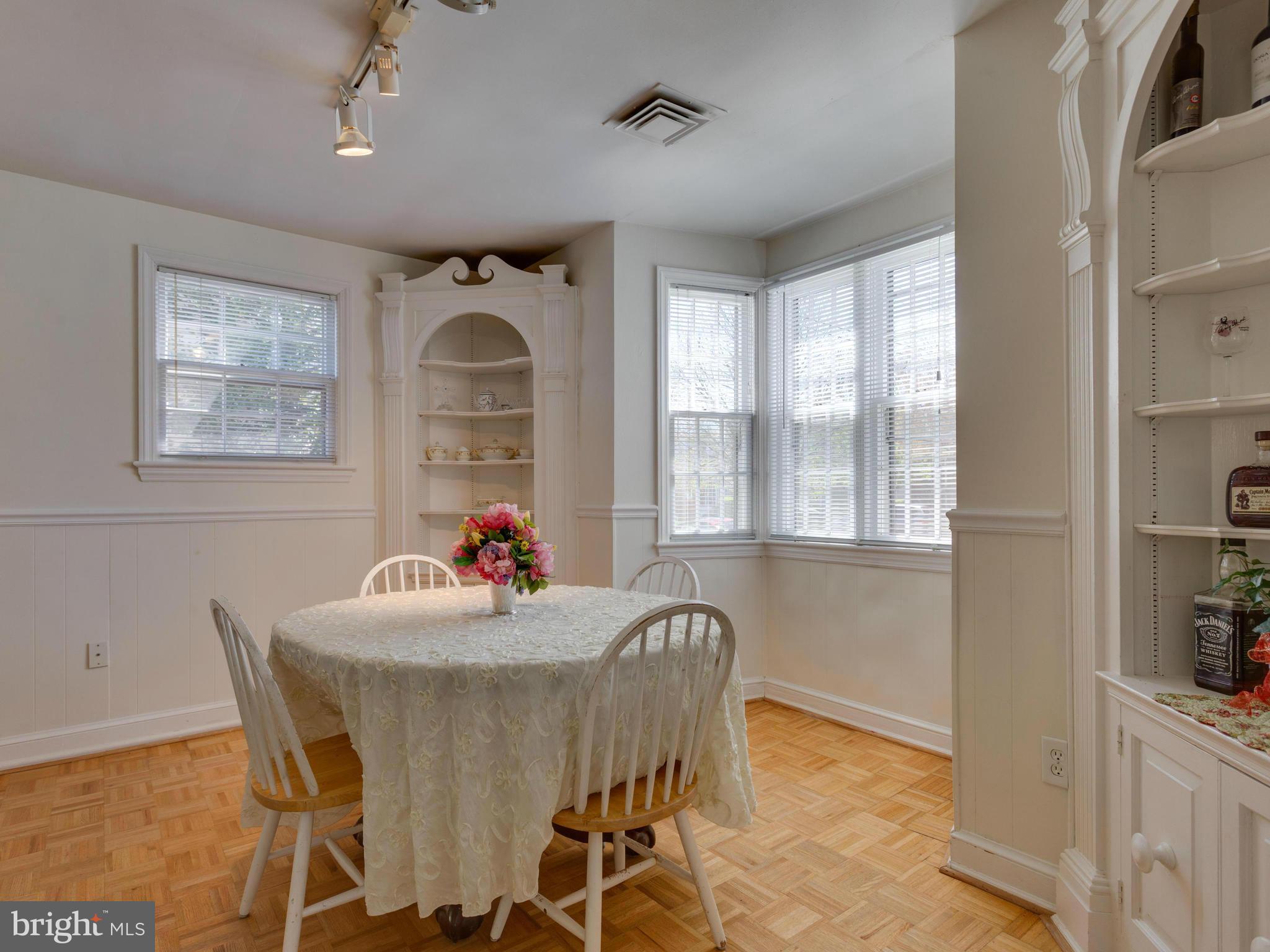 BRANDON VILLAGE - Residential