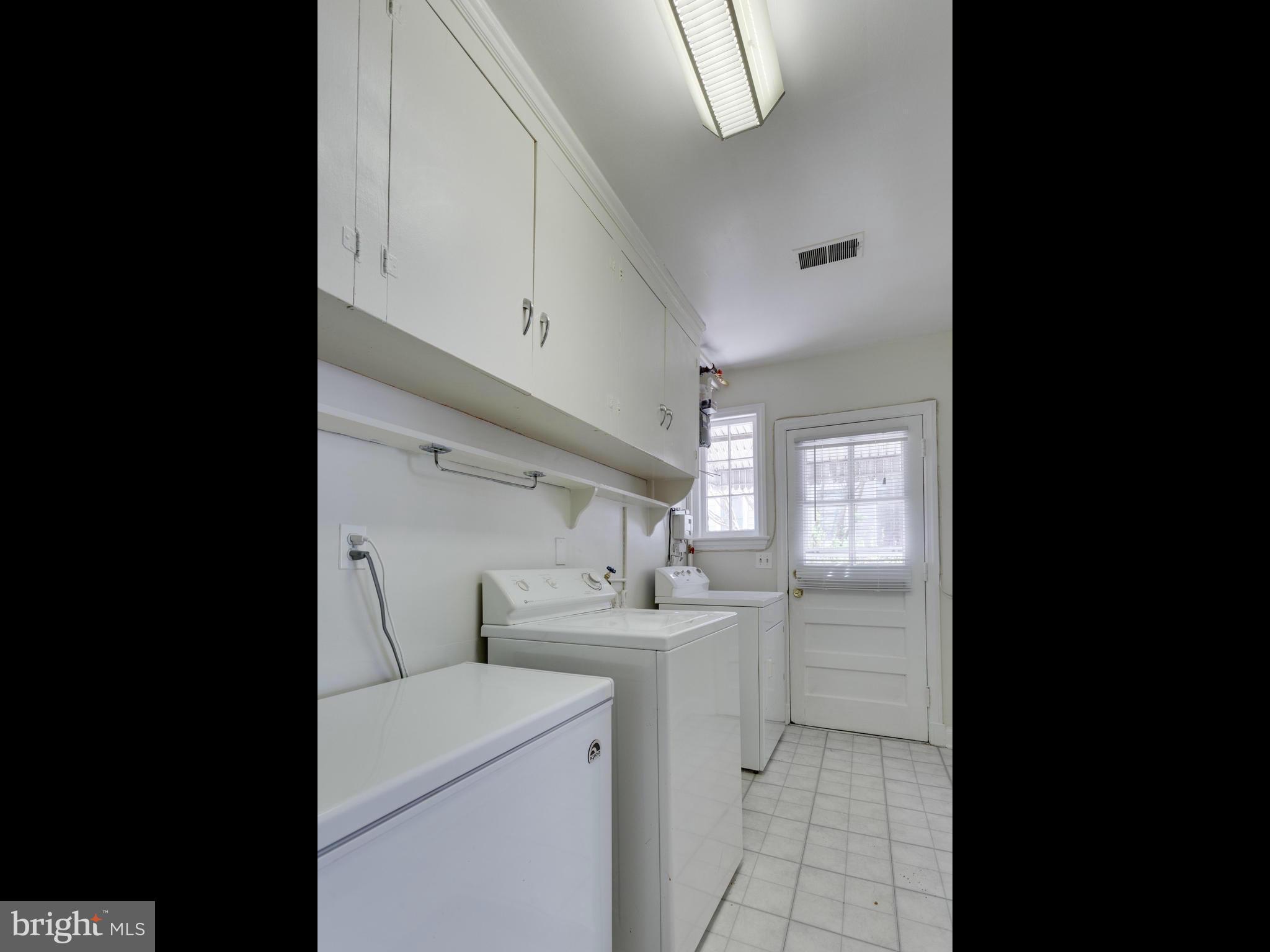 BRANDON VILLAGE - Residential