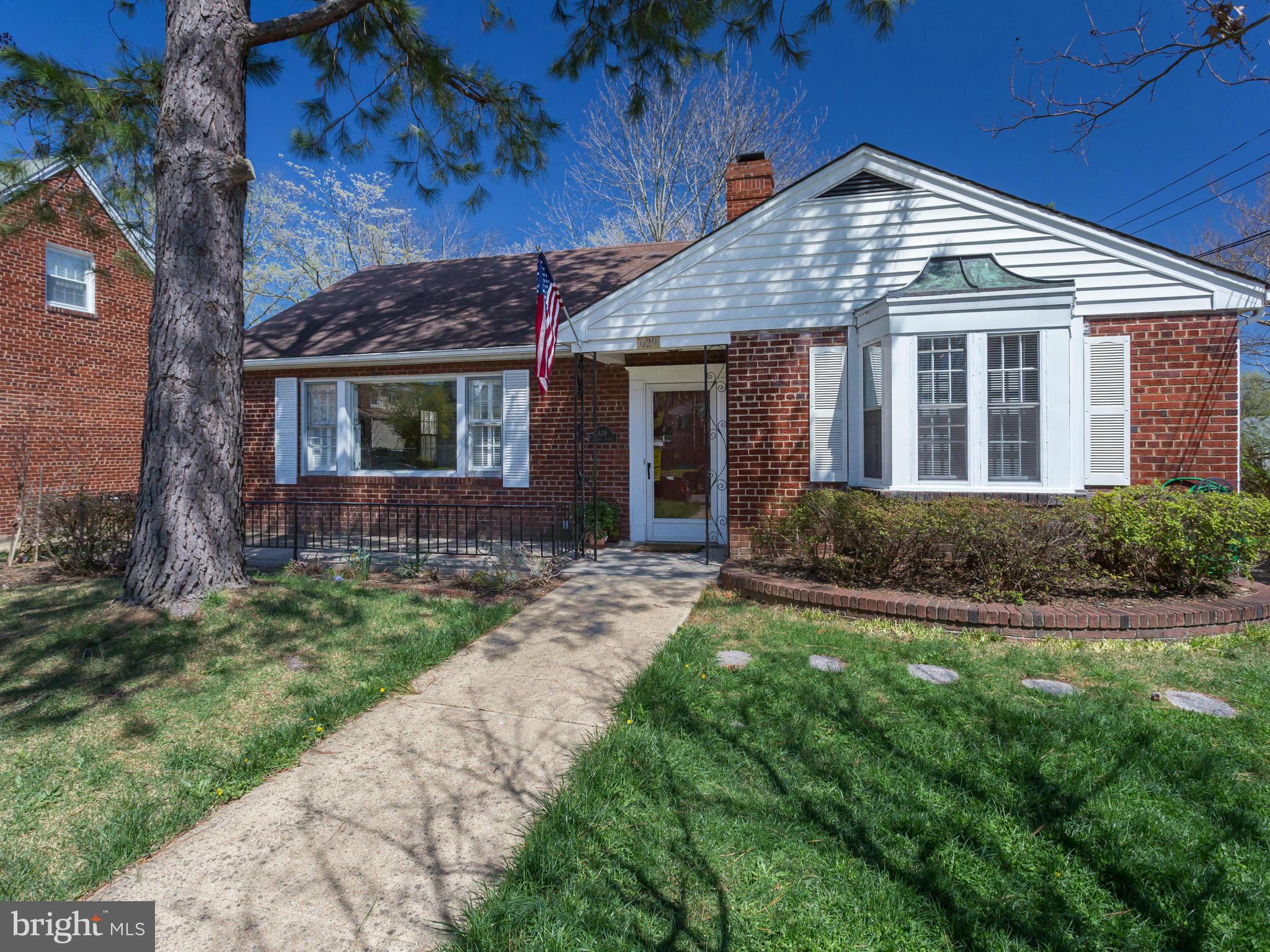 BRANDON VILLAGE - Residential