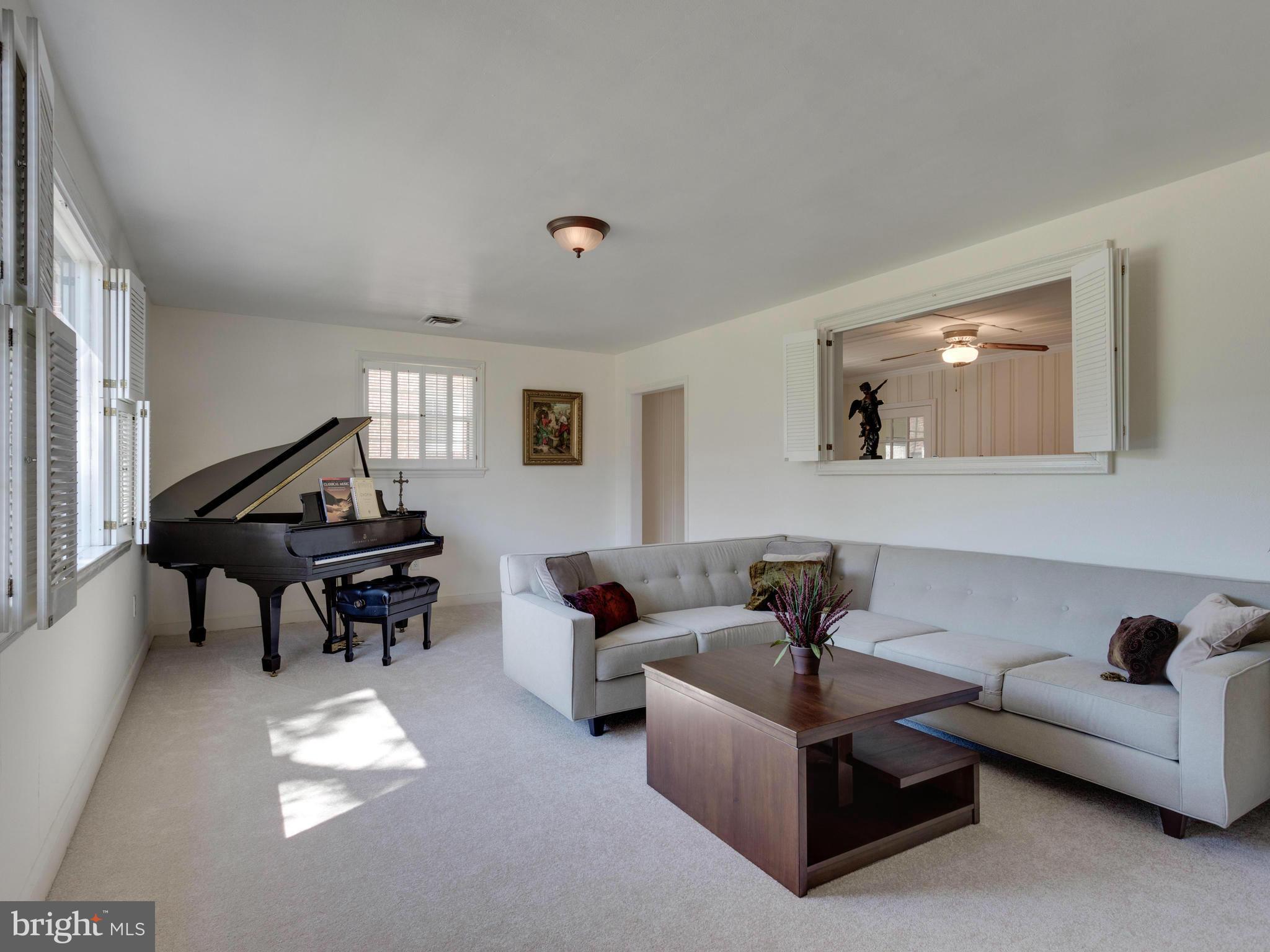 BRANDON VILLAGE - Residential