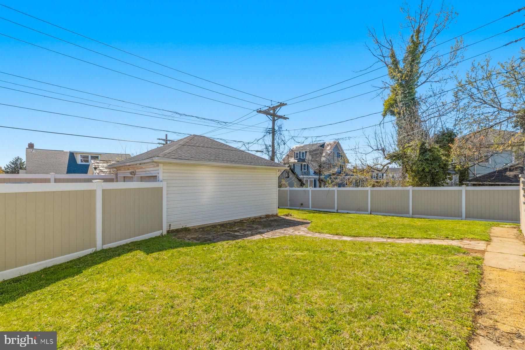 ASHBURTON HISTORIC DISTRICT - Residential