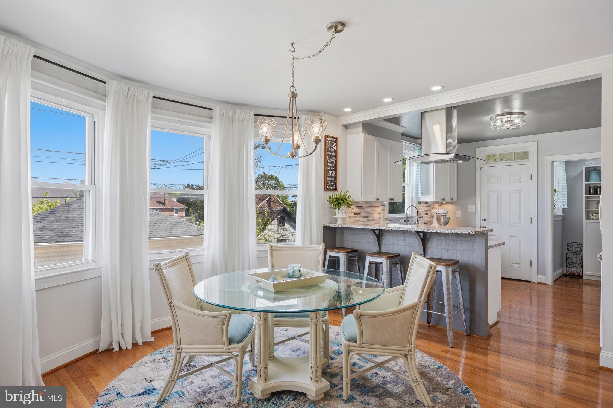 ASHBURTON HISTORIC DISTRICT - Residential