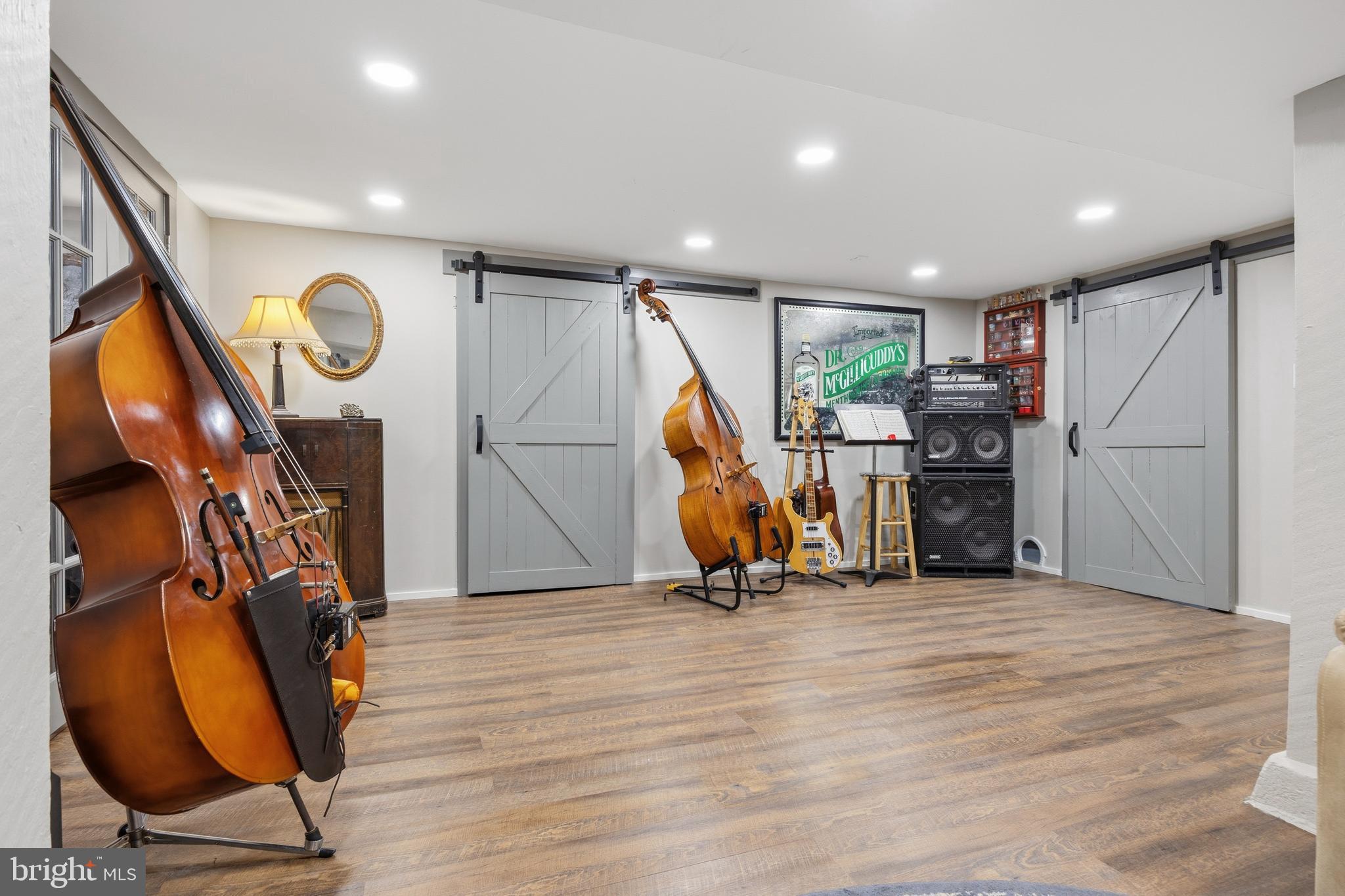 ASHBURTON HISTORIC DISTRICT - Residential