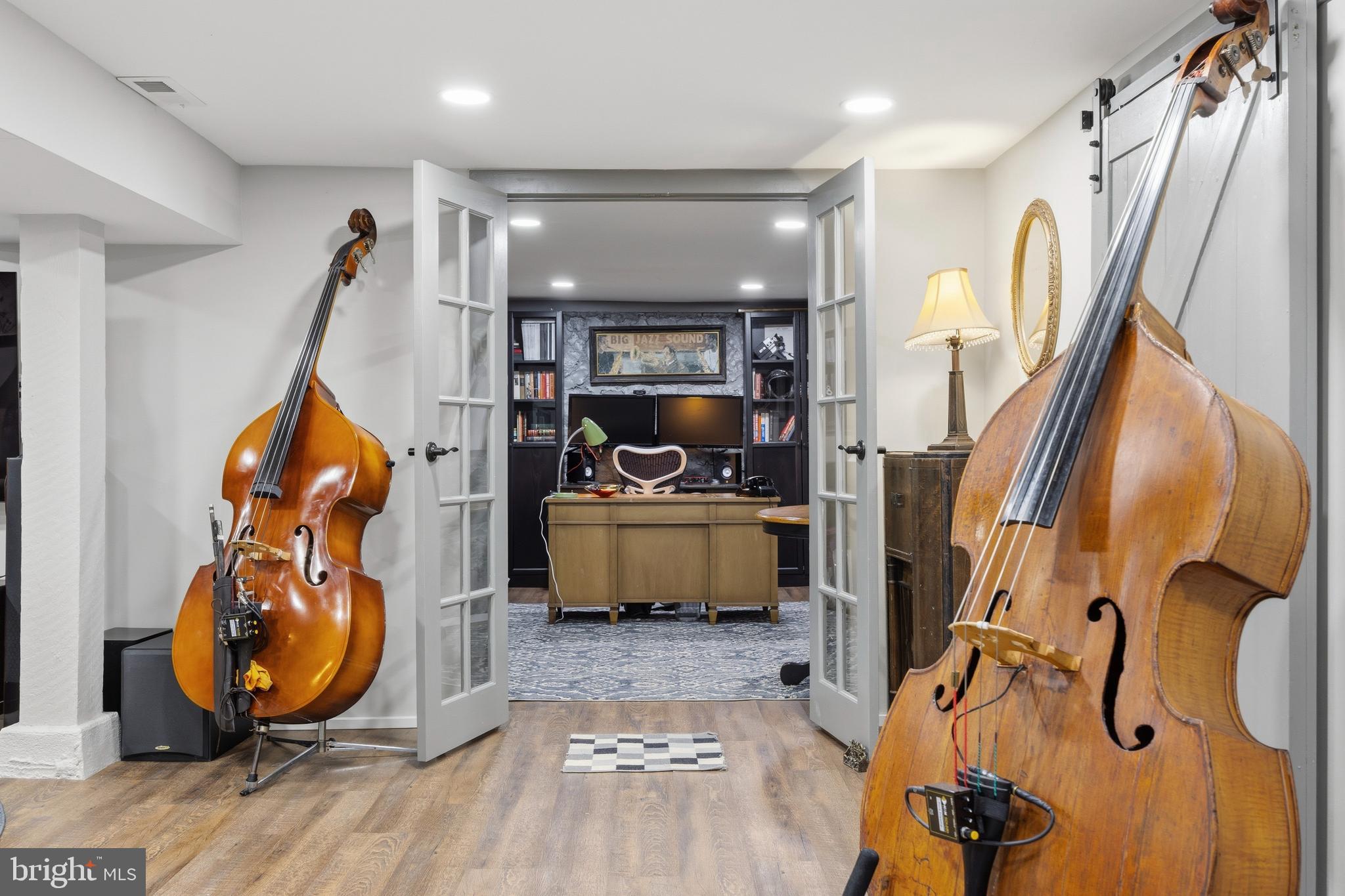 ASHBURTON HISTORIC DISTRICT - Residential