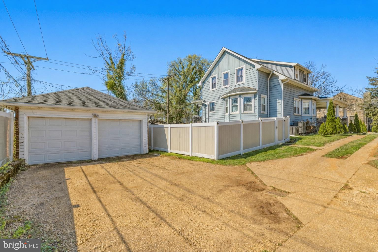 ASHBURTON HISTORIC DISTRICT - Residential