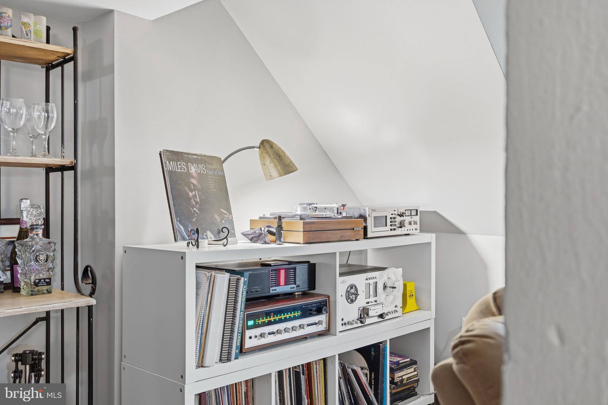 ASHBURTON HISTORIC DISTRICT - Residential