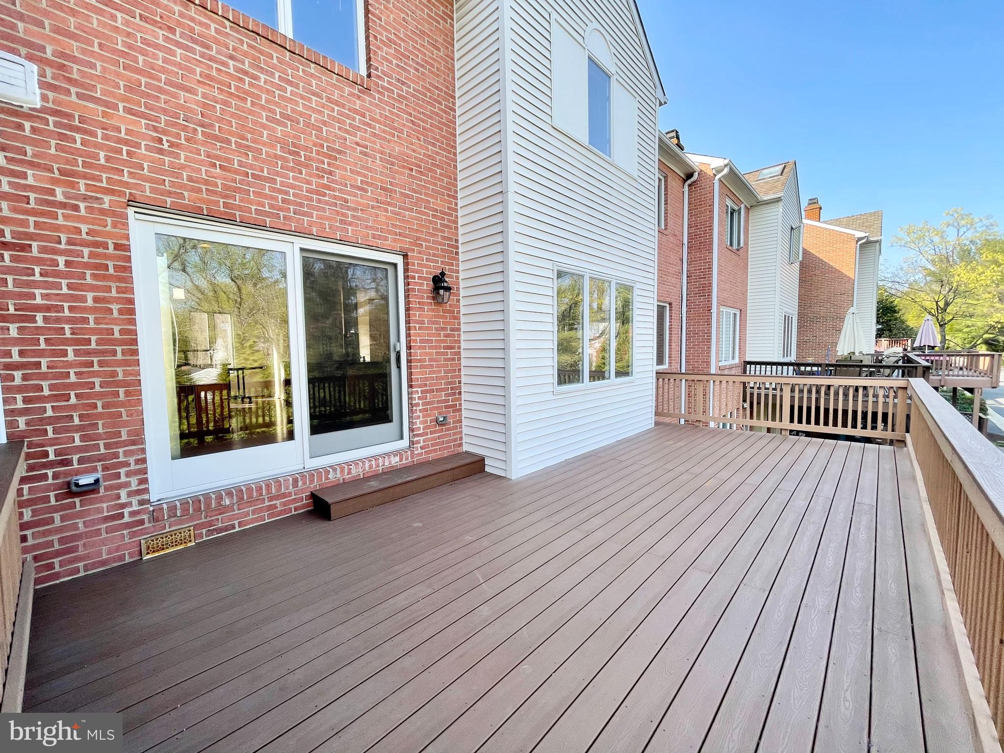 ROCKCREST - Residential Lease