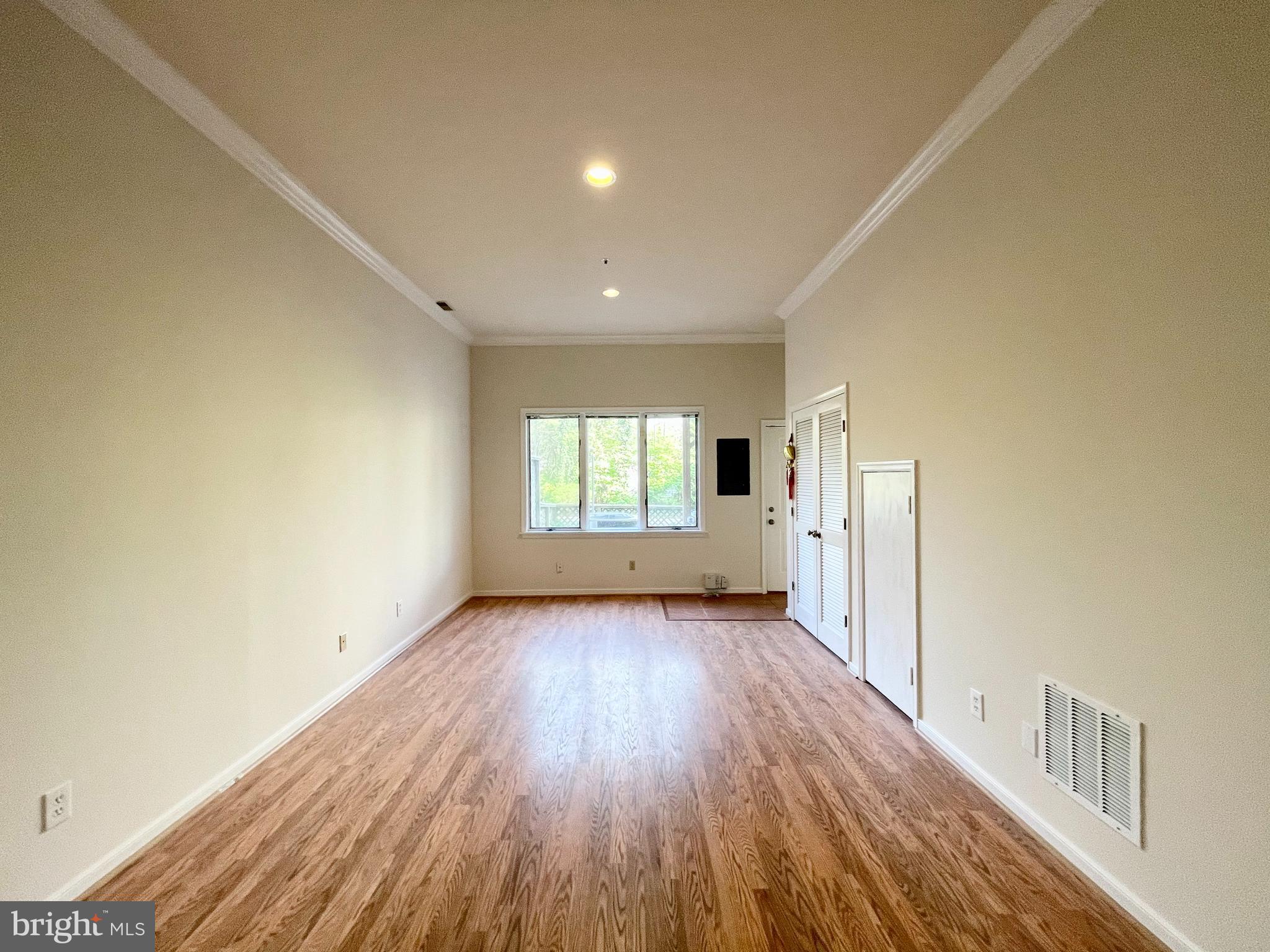 ROCKCREST - Residential Lease