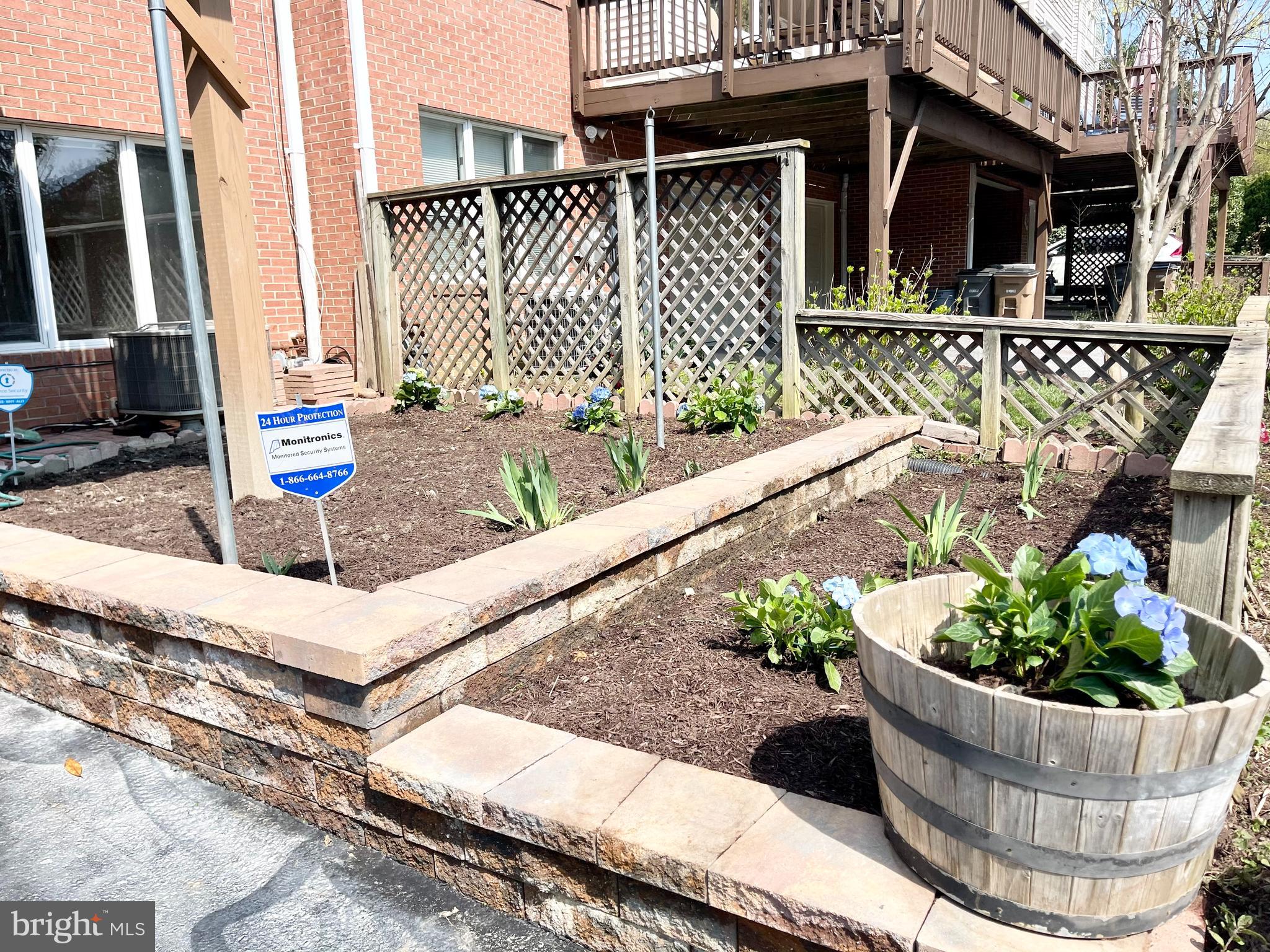 ROCKCREST - Residential Lease