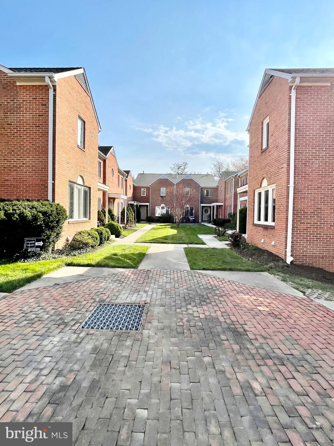 ROCKCREST - Residential Lease