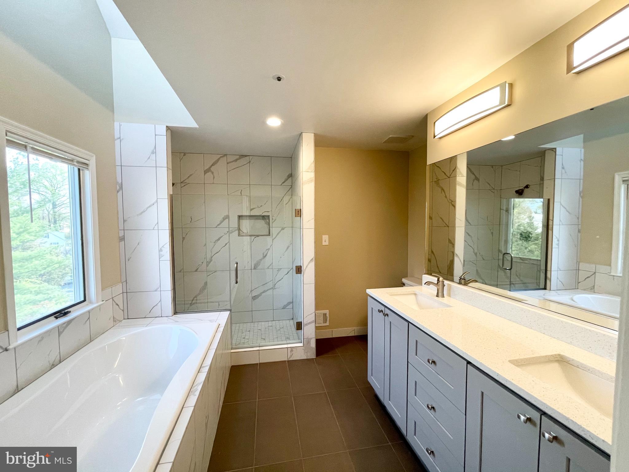 ROCKCREST - Residential Lease