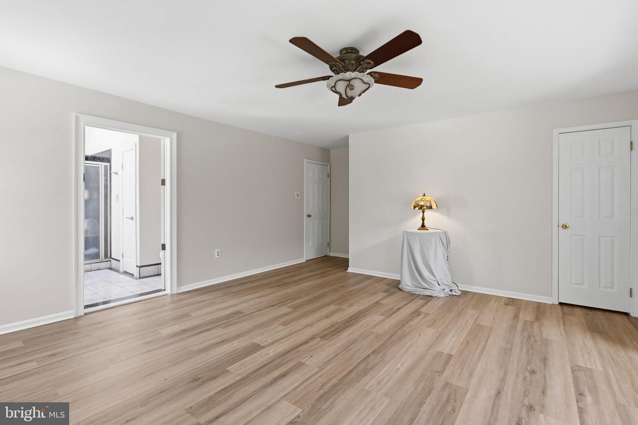 BARCLAY HILLS - Residential