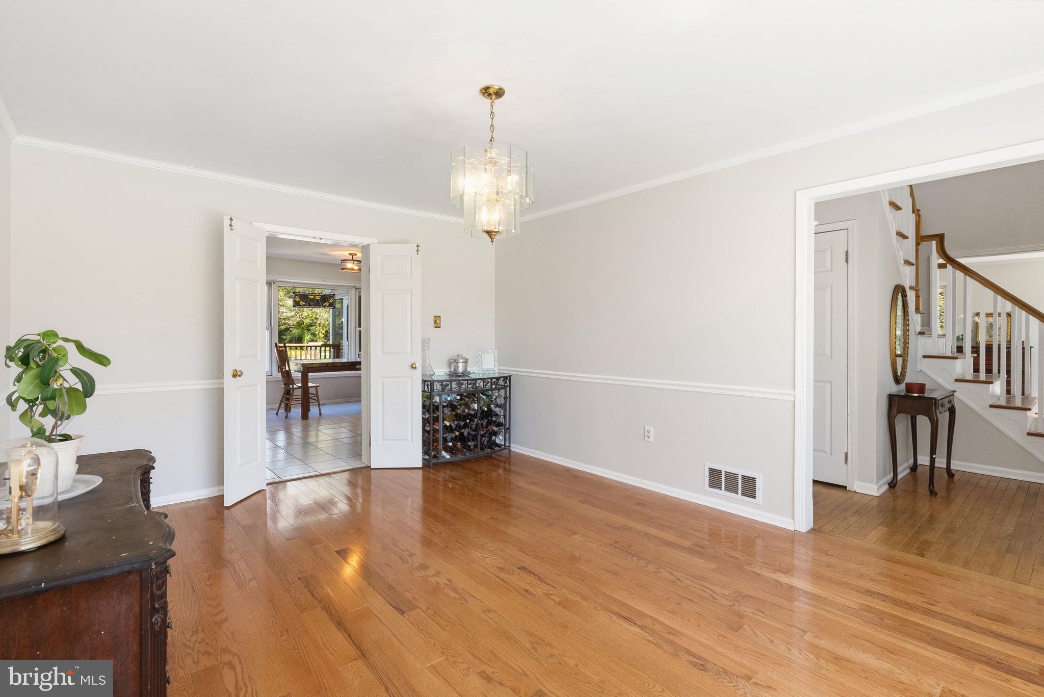 BARCLAY HILLS - Residential