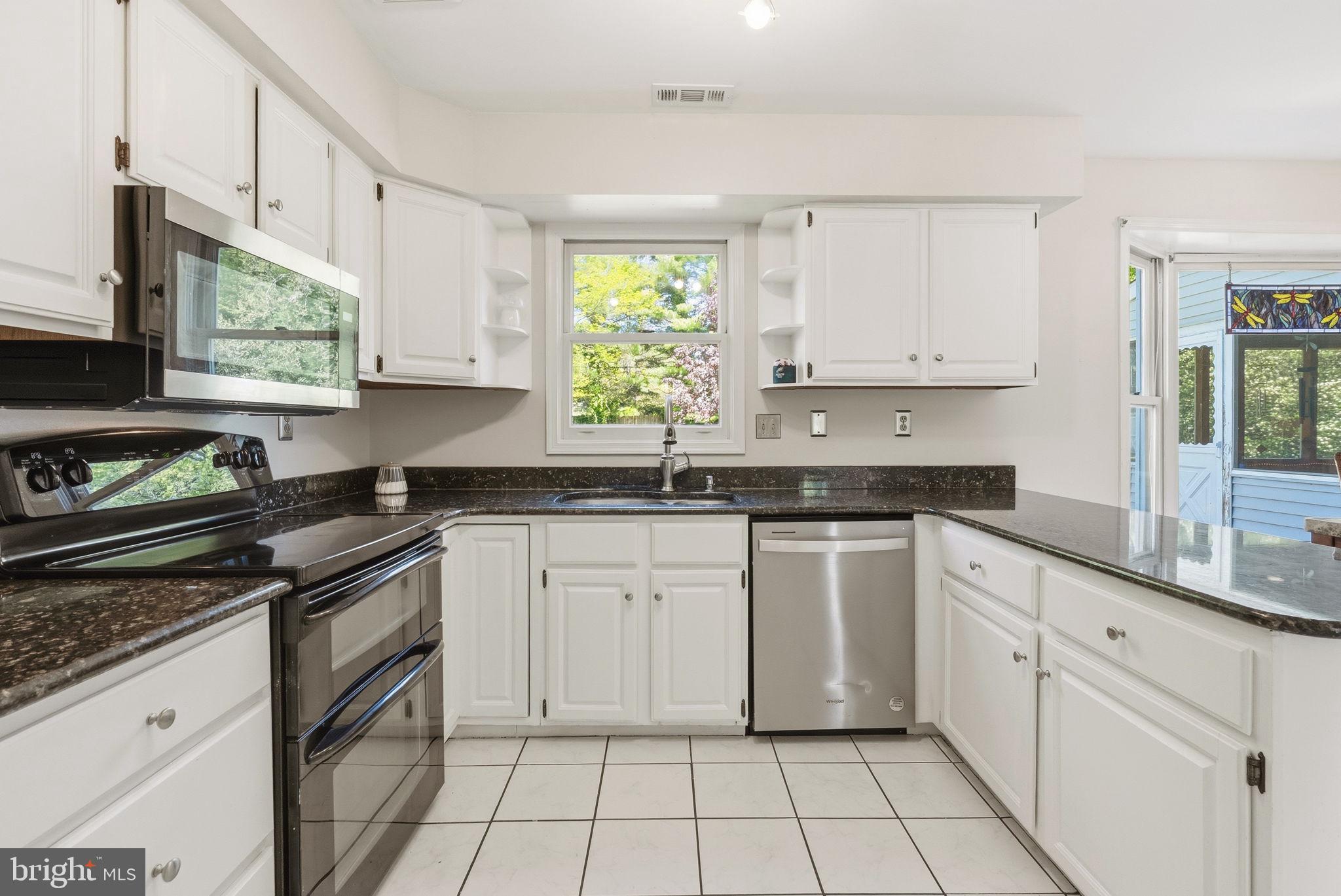BARCLAY HILLS - Residential