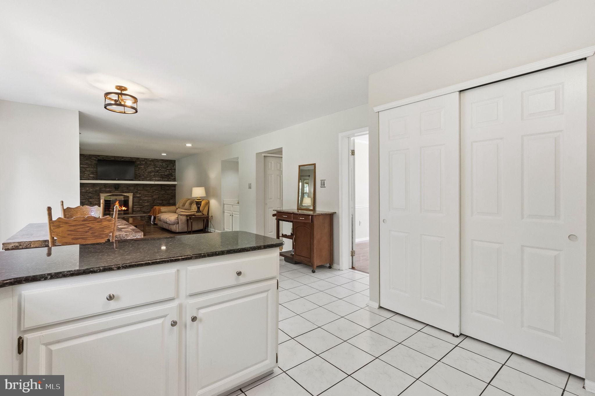 BARCLAY HILLS - Residential