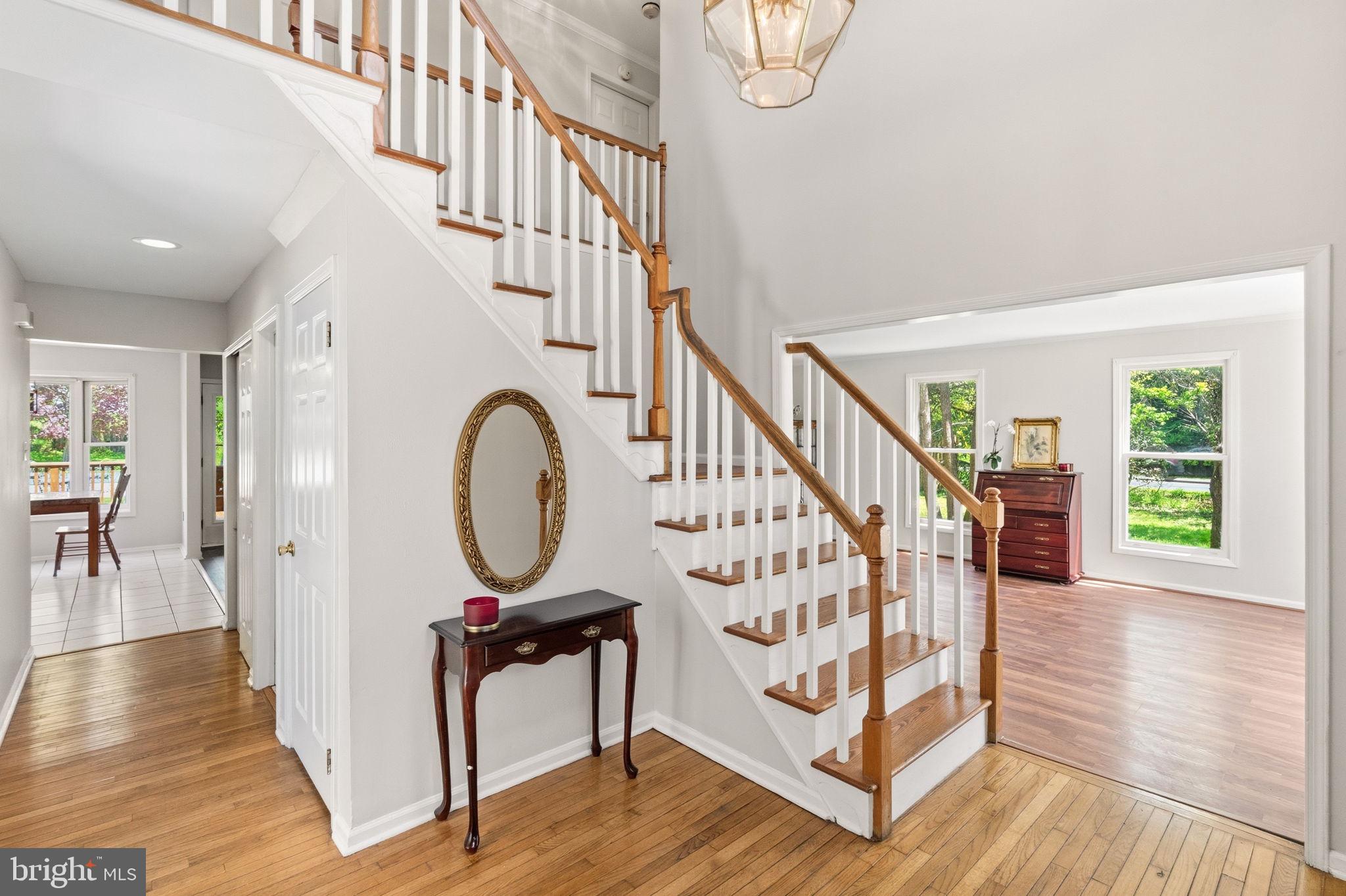 BARCLAY HILLS - Residential