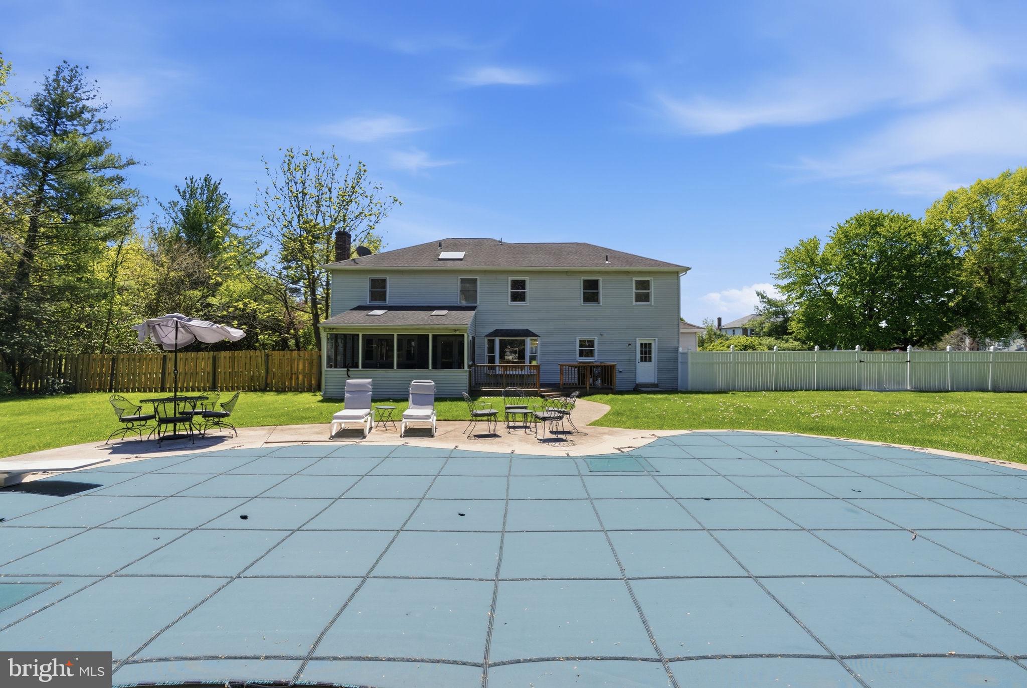 BARCLAY HILLS - Residential