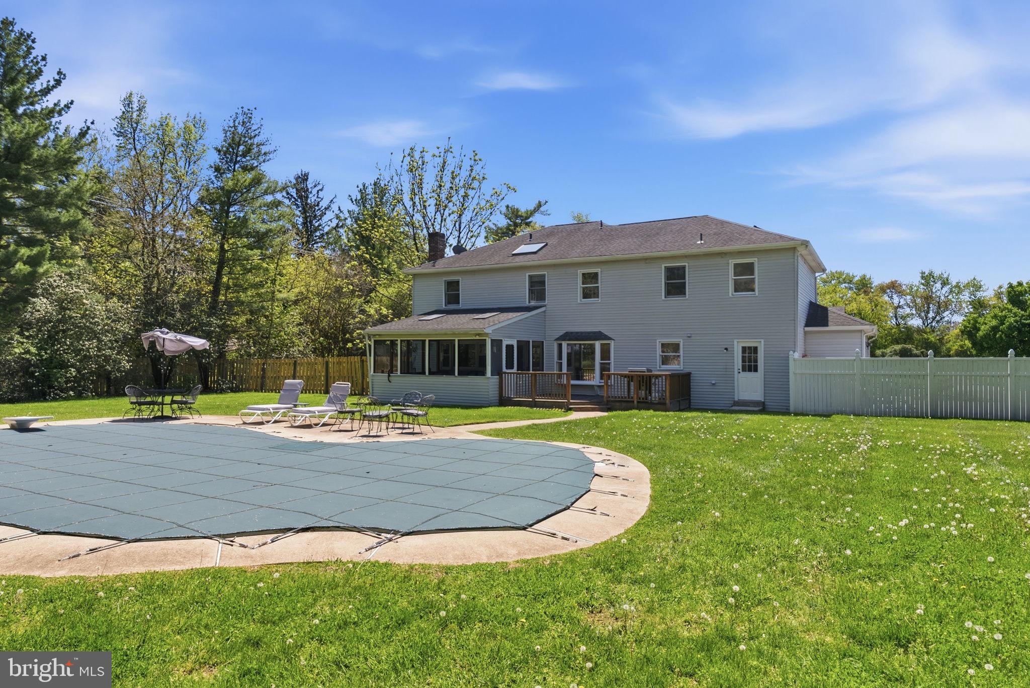 BARCLAY HILLS - Residential