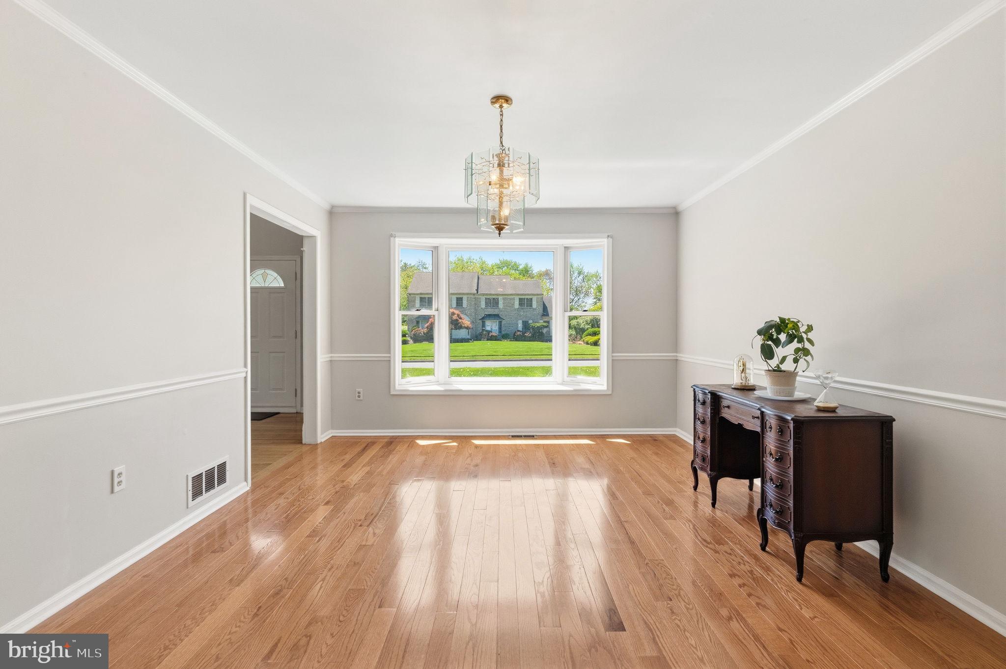BARCLAY HILLS - Residential