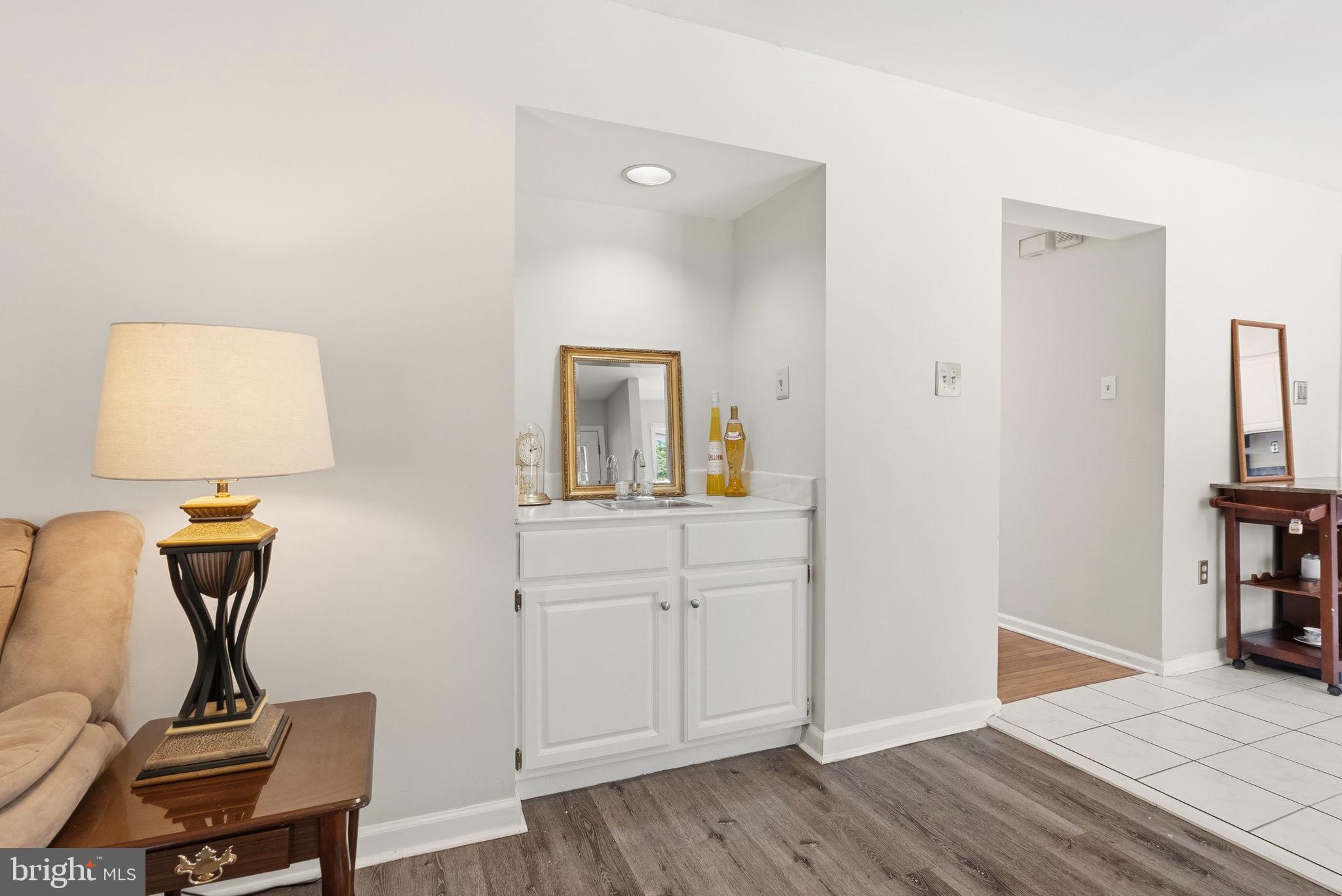 BARCLAY HILLS - Residential