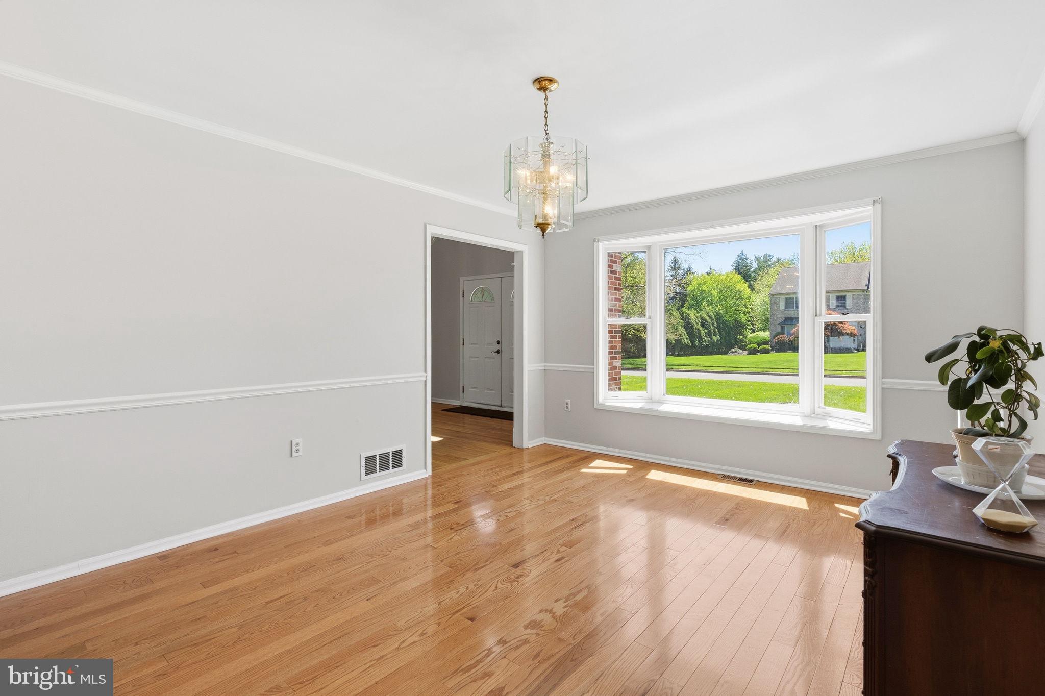 BARCLAY HILLS - Residential
